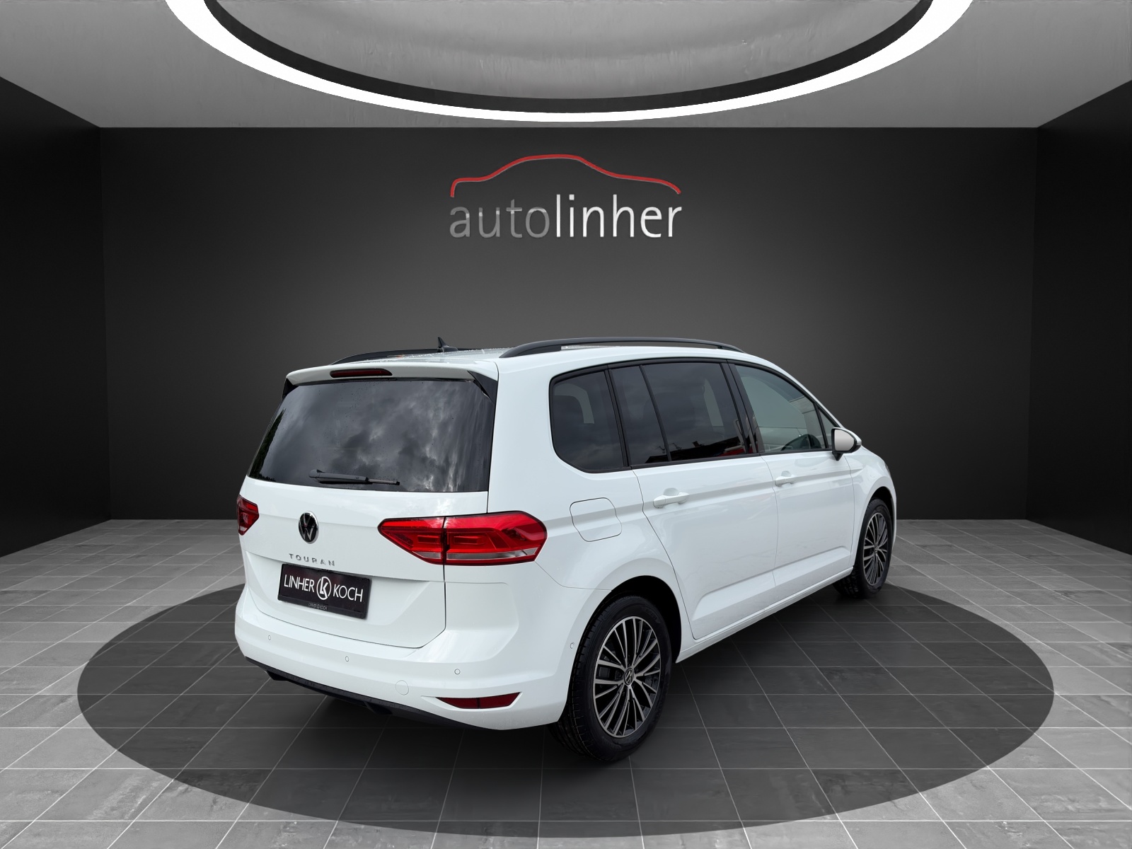 VW Touran 1.5 TSI EVO Comfortline-image-4