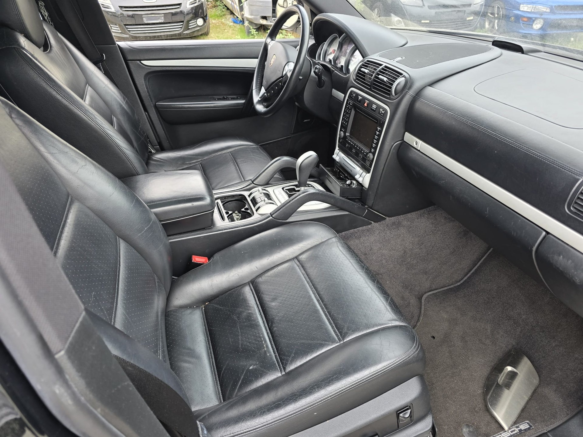 PORSCHE Cayenne S-image-14