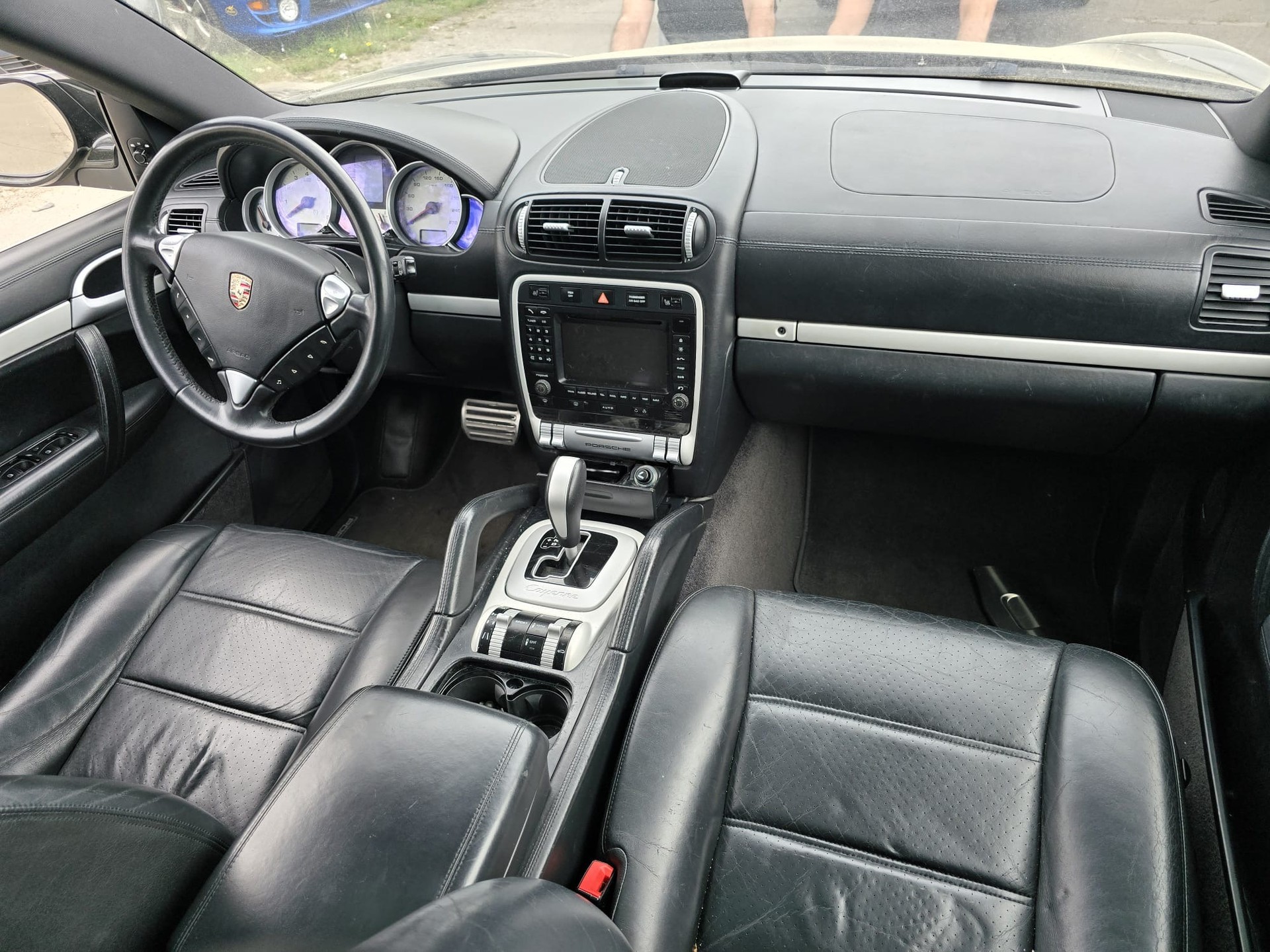 PORSCHE Cayenne S-image-13