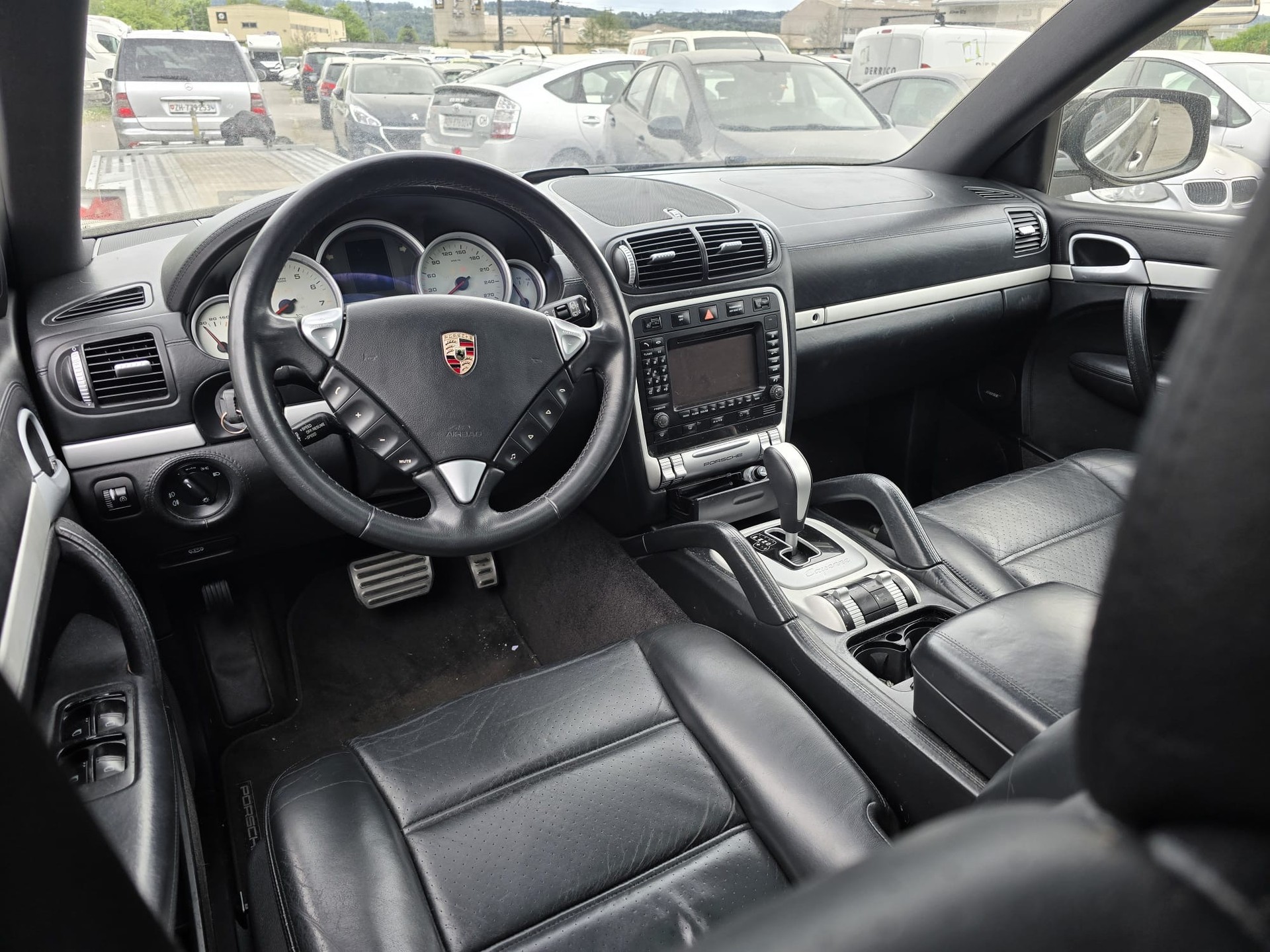 PORSCHE Cayenne S-image-8