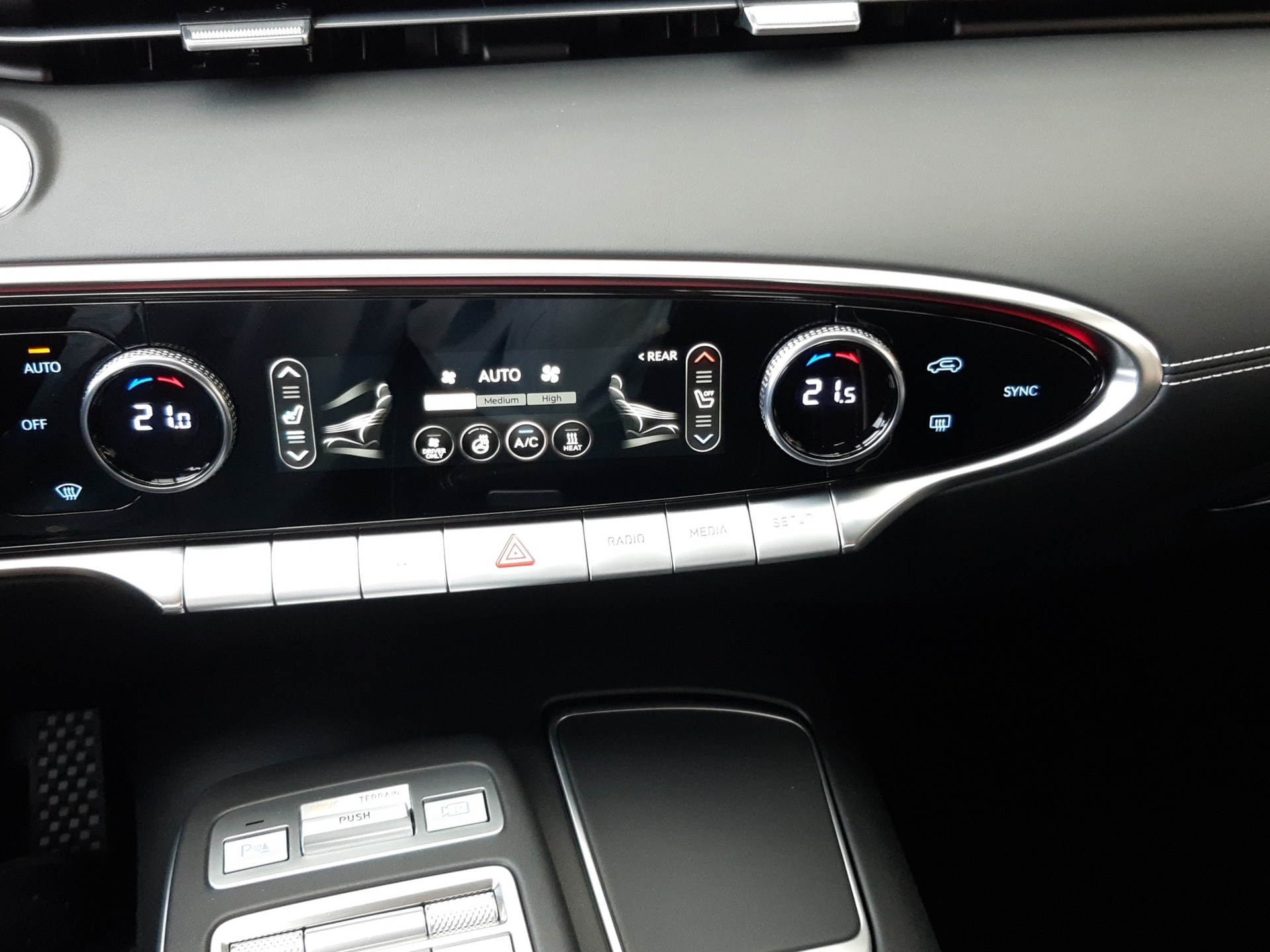 GENESIS GV70 Dual Motor Sport AWD-image-14