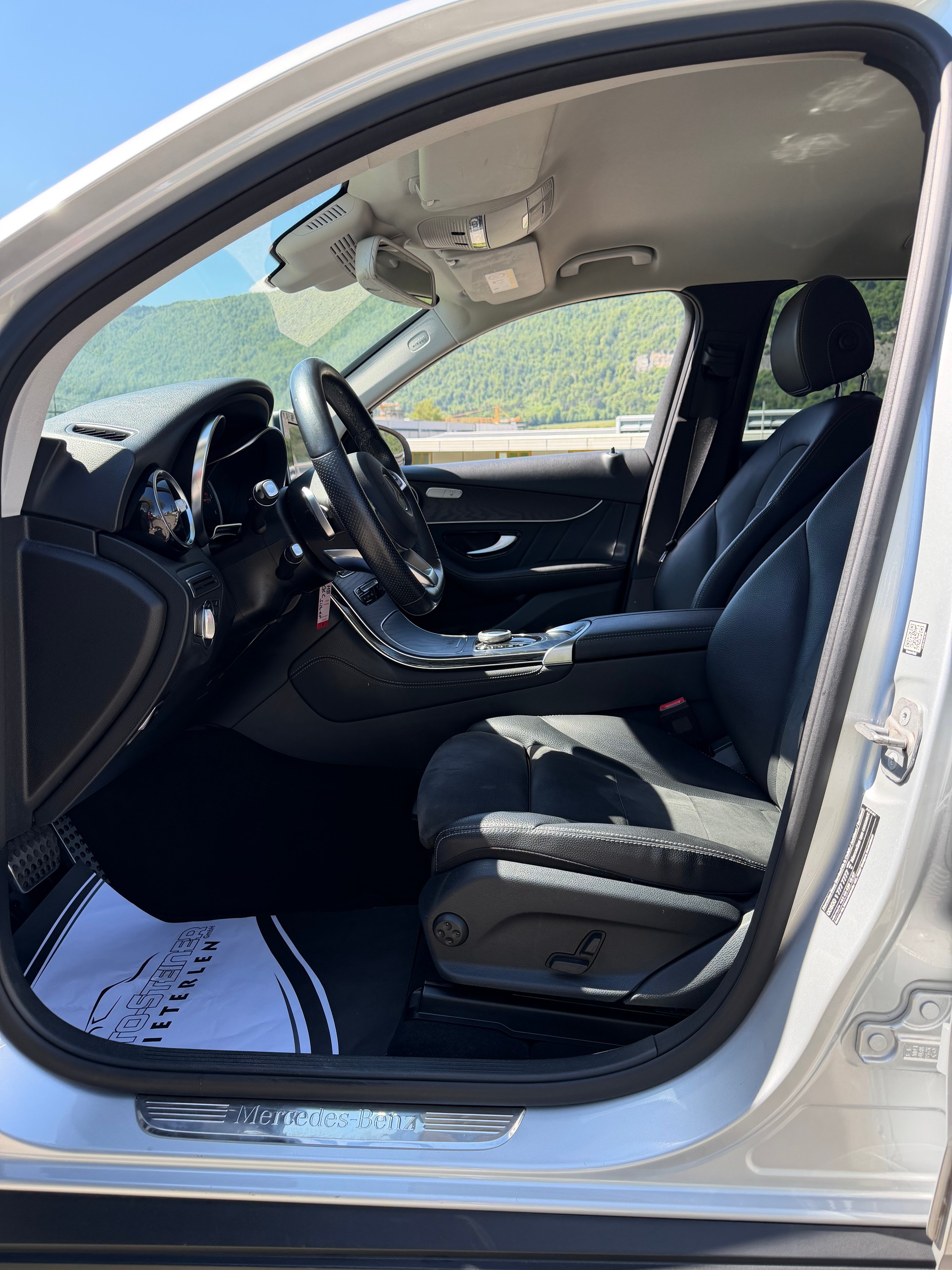 MERCEDES-BENZ GLC 250 D EXCLUSIVE 4MATIC 9G-TRONIC. FRISCH AB MFK. TOP AUSSTATTUNG. CH WAGEN. NUR 59`000 KM. SEHR GEPFLEGT. .-image-30