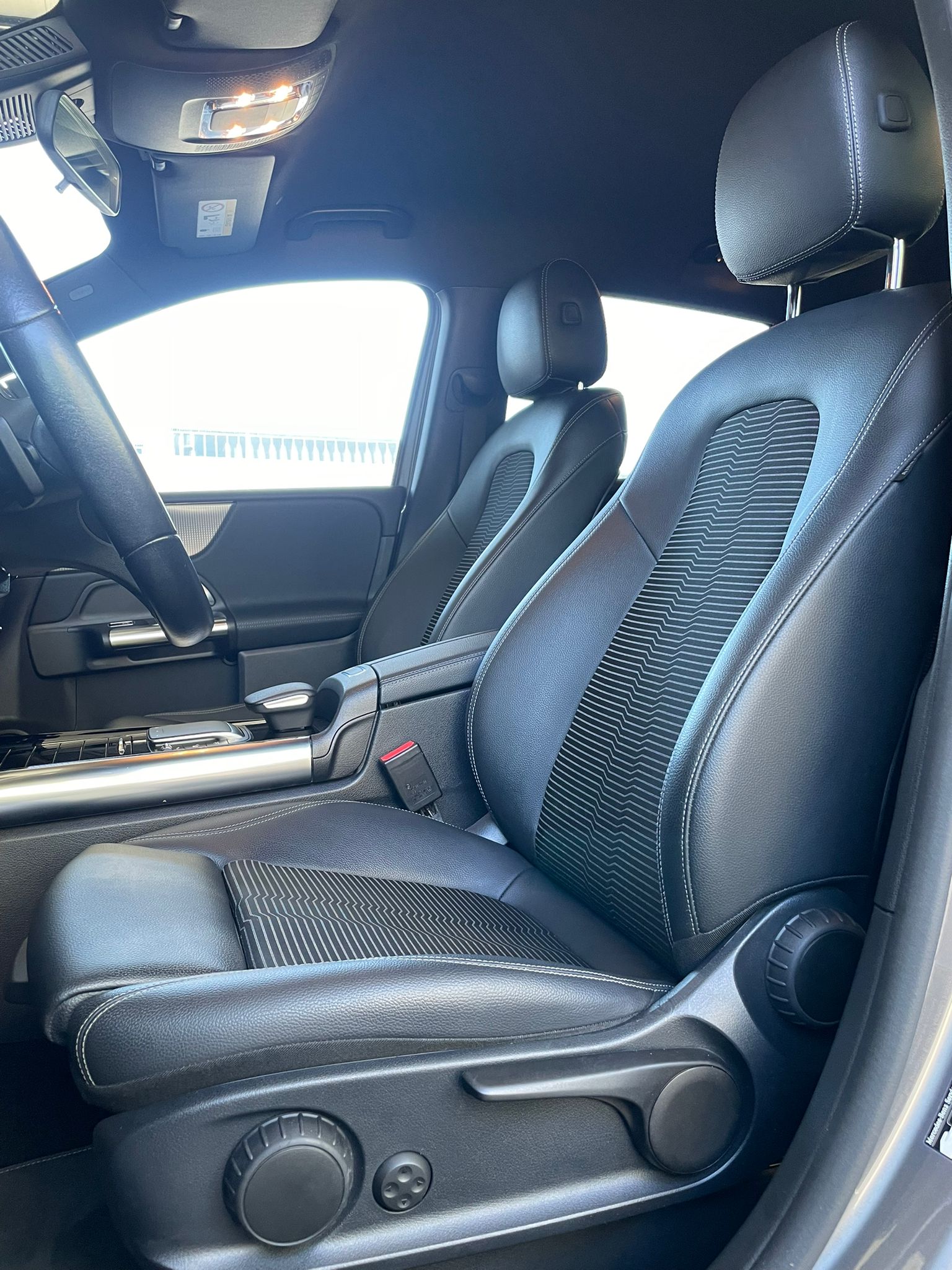 MERCEDES-BENZ B 200 d Night Star-image-5
