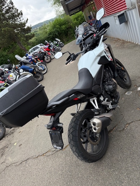 HONDA CB 500 X-showroom-element-3