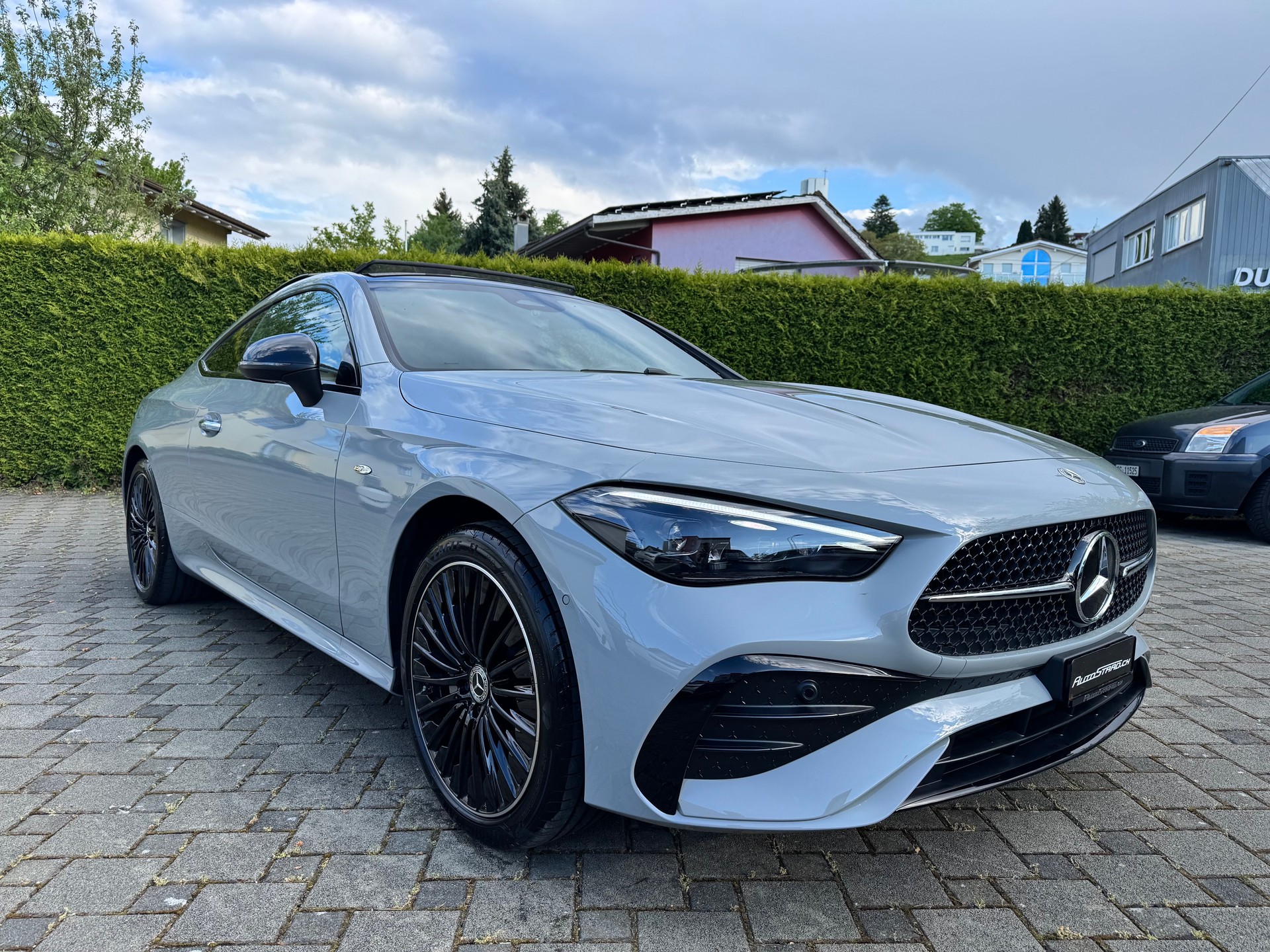 MERCEDES-BENZ CLE 300 e Coupé AMG Line 9G-Tronic-showroom-element-2