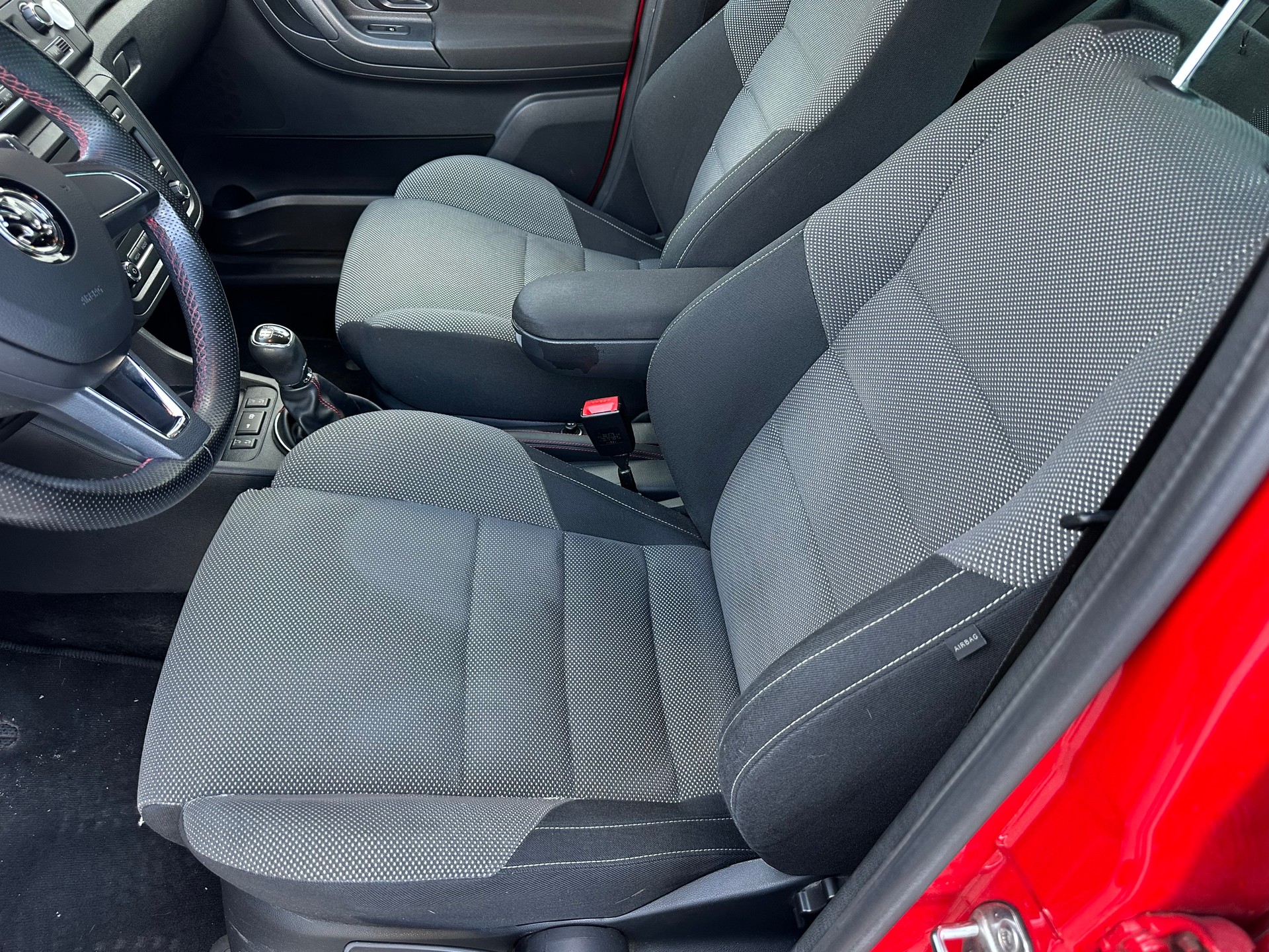 SKODA Fabia 1.6 TDI Monte Carlo-image-3