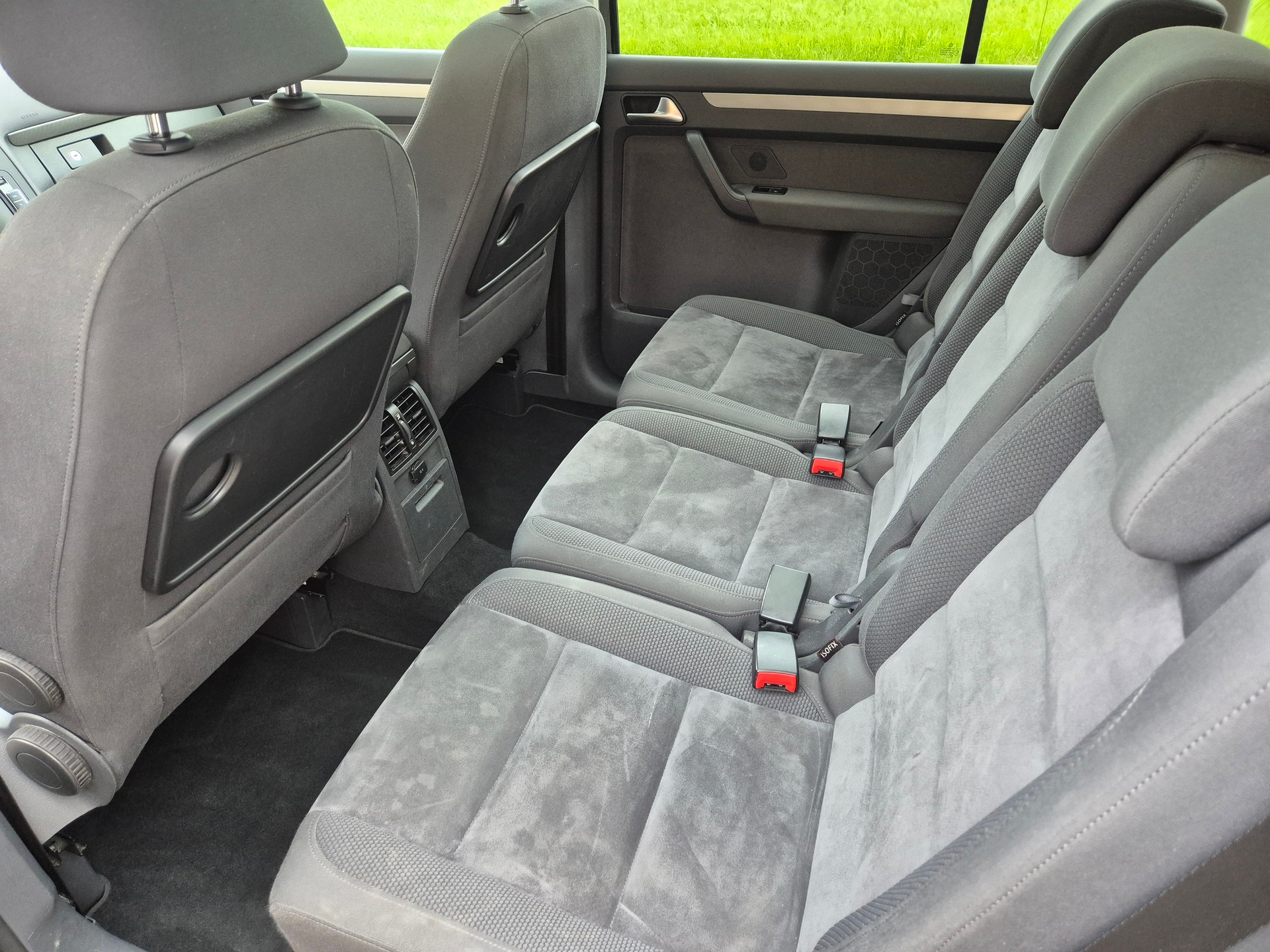 VW Touran 2.0 TDI Highline DSG-image-7
