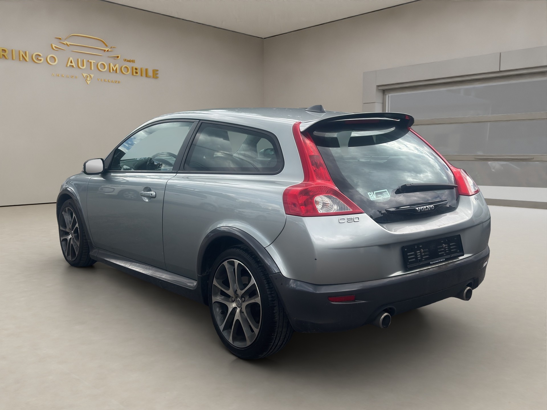 VOLVO C30 D5 Summum Geartronic-showroom-element-3