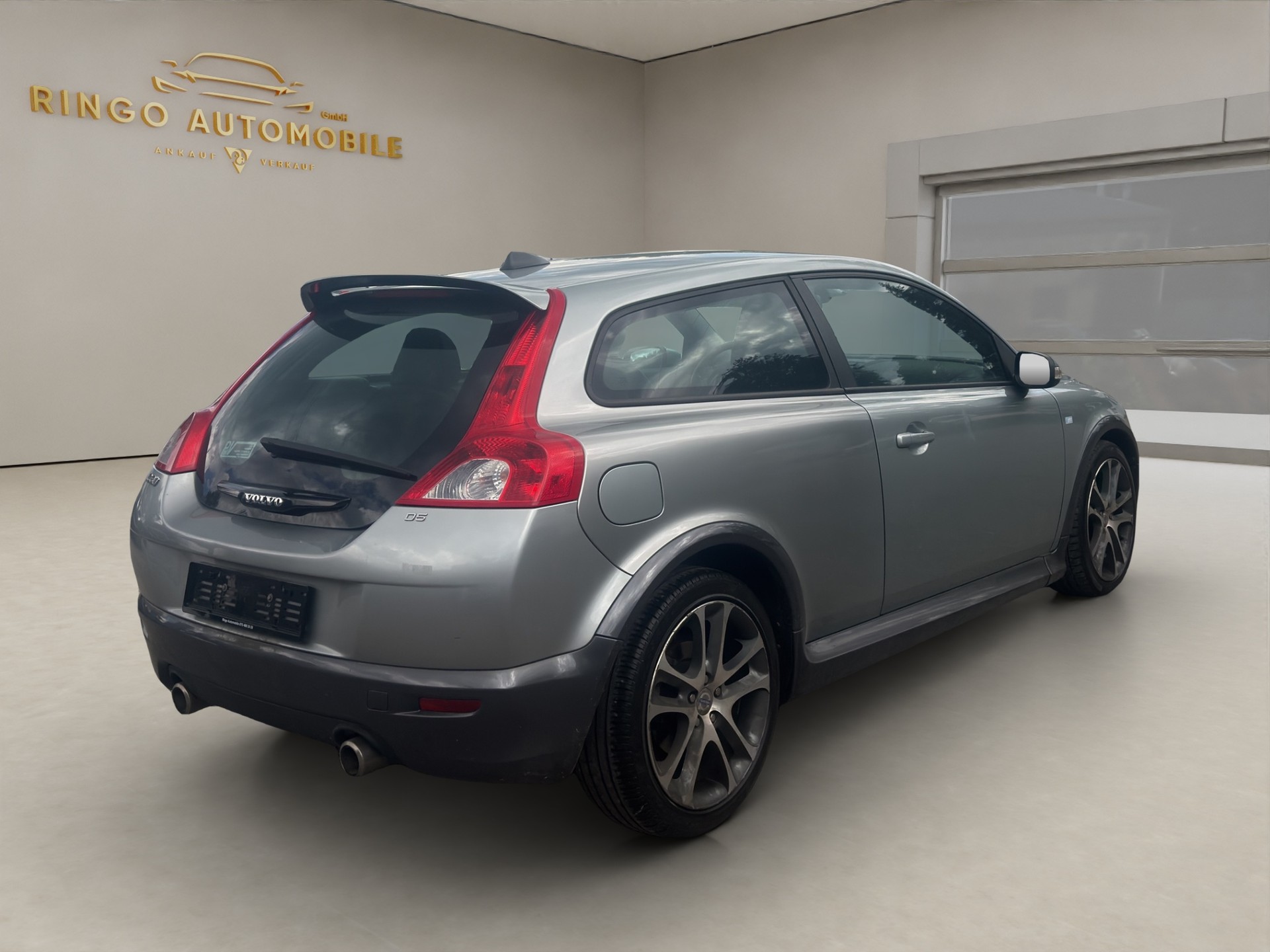 VOLVO C30 D5 Summum Geartronic-image-5