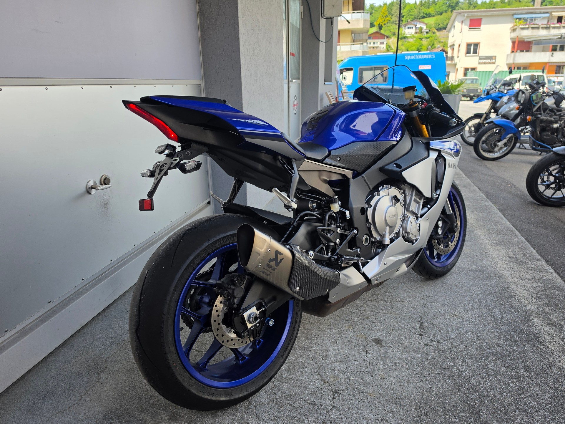YAMAHA YZF-R1 ABS