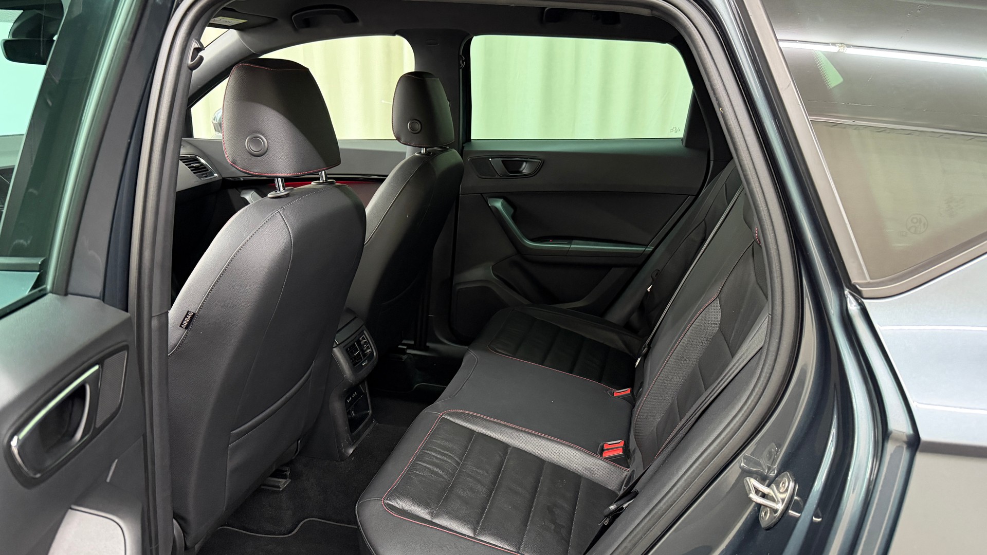 SEAT Ateca 2.0 TSI FR 4Drive DSG-image-11