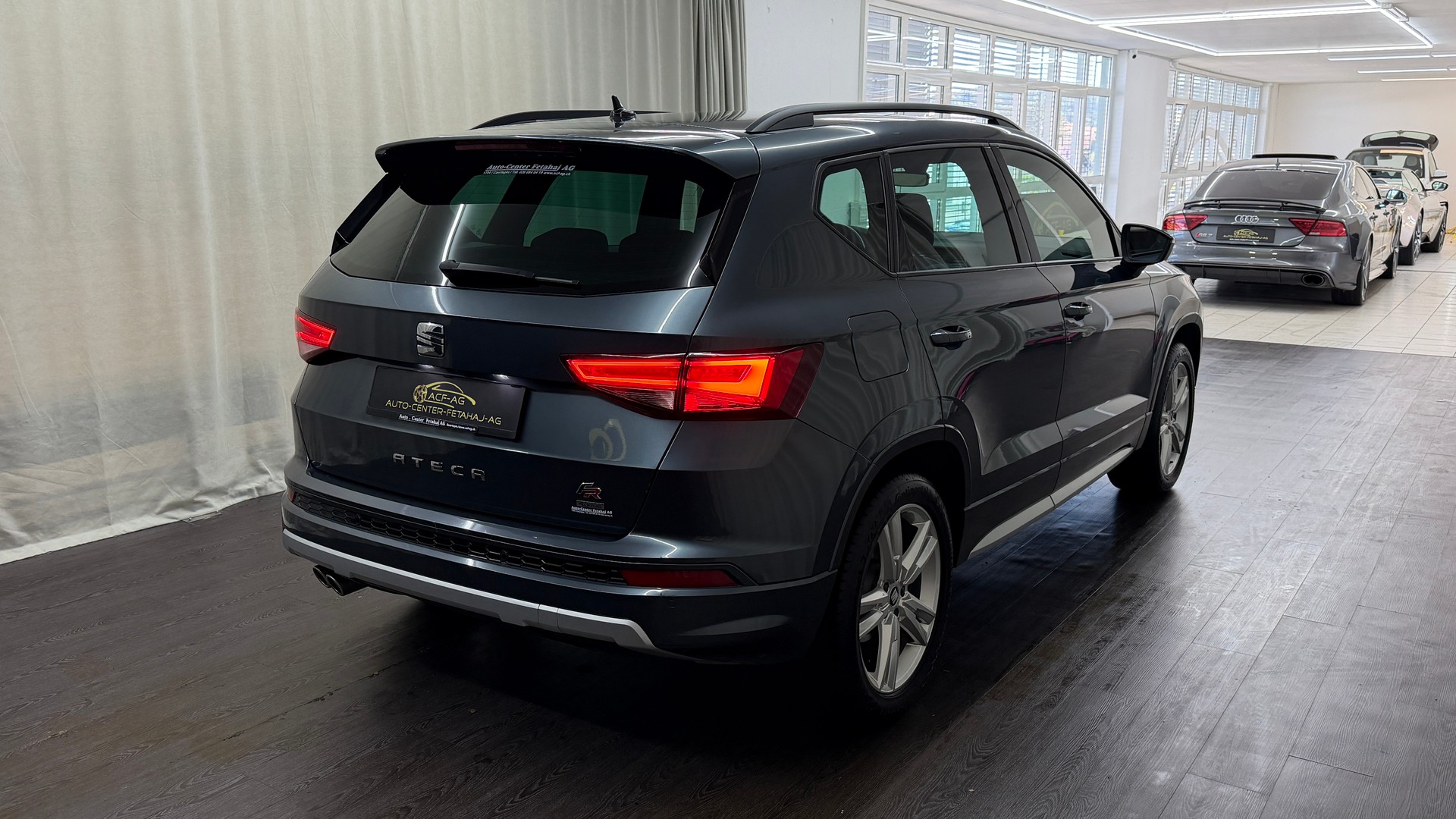 SEAT Ateca 2.0 TSI FR 4Drive DSG-showroom-element-3