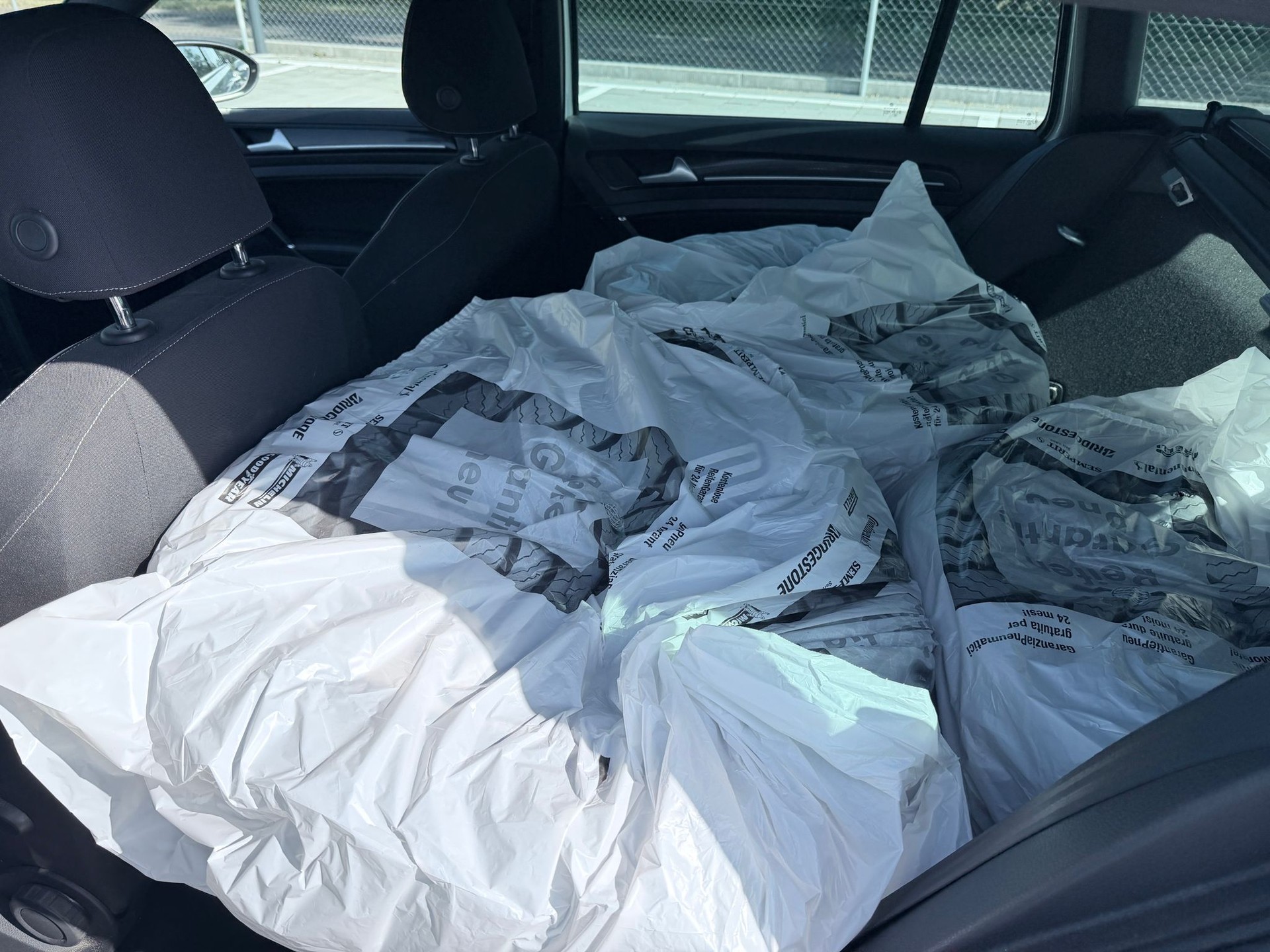 VW Golf Variant 2.0 TSI R 4 Motion DSG-image-5