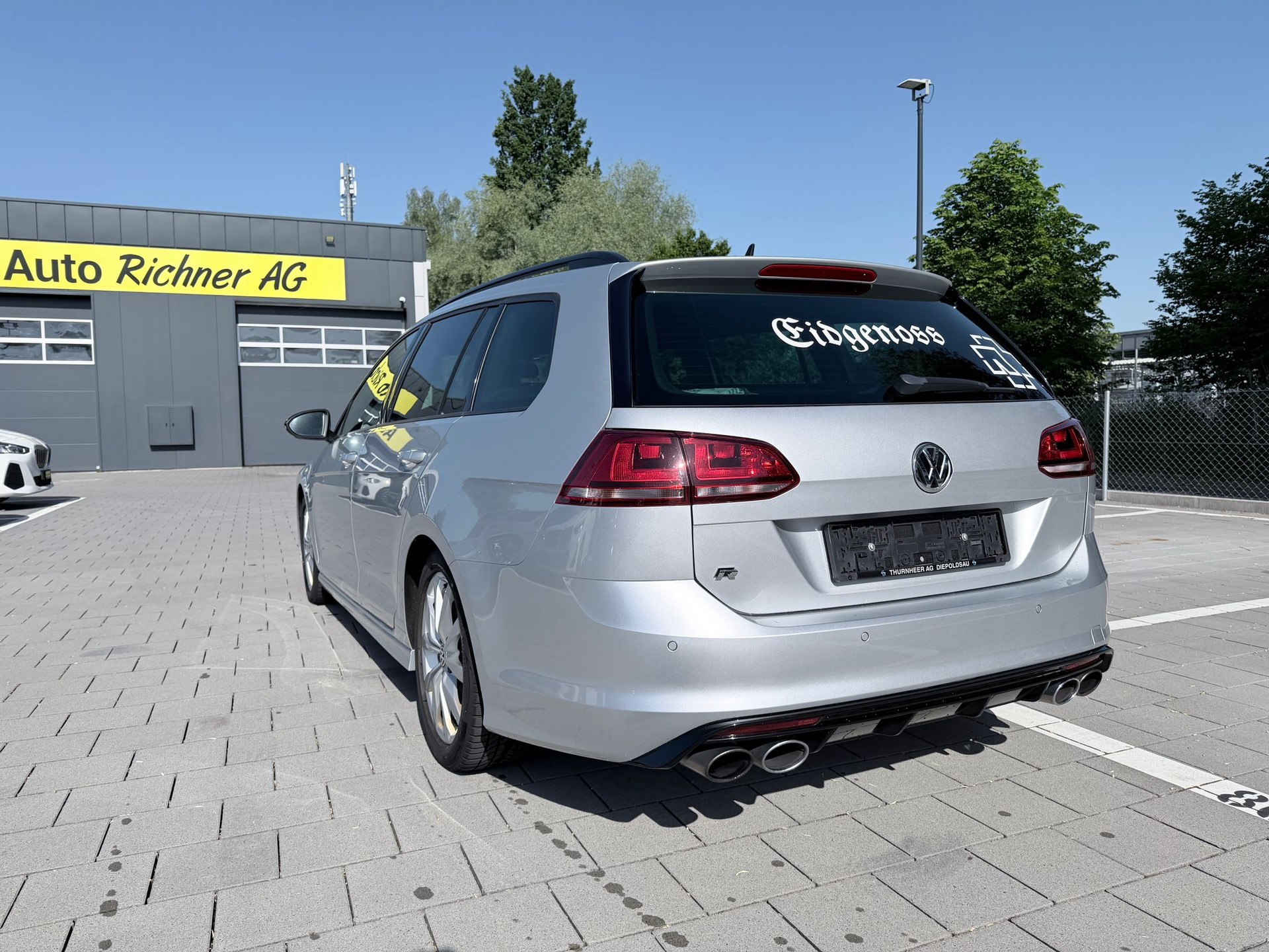 VW Golf Variant 2.0 TSI R 4 Motion DSG-image-4