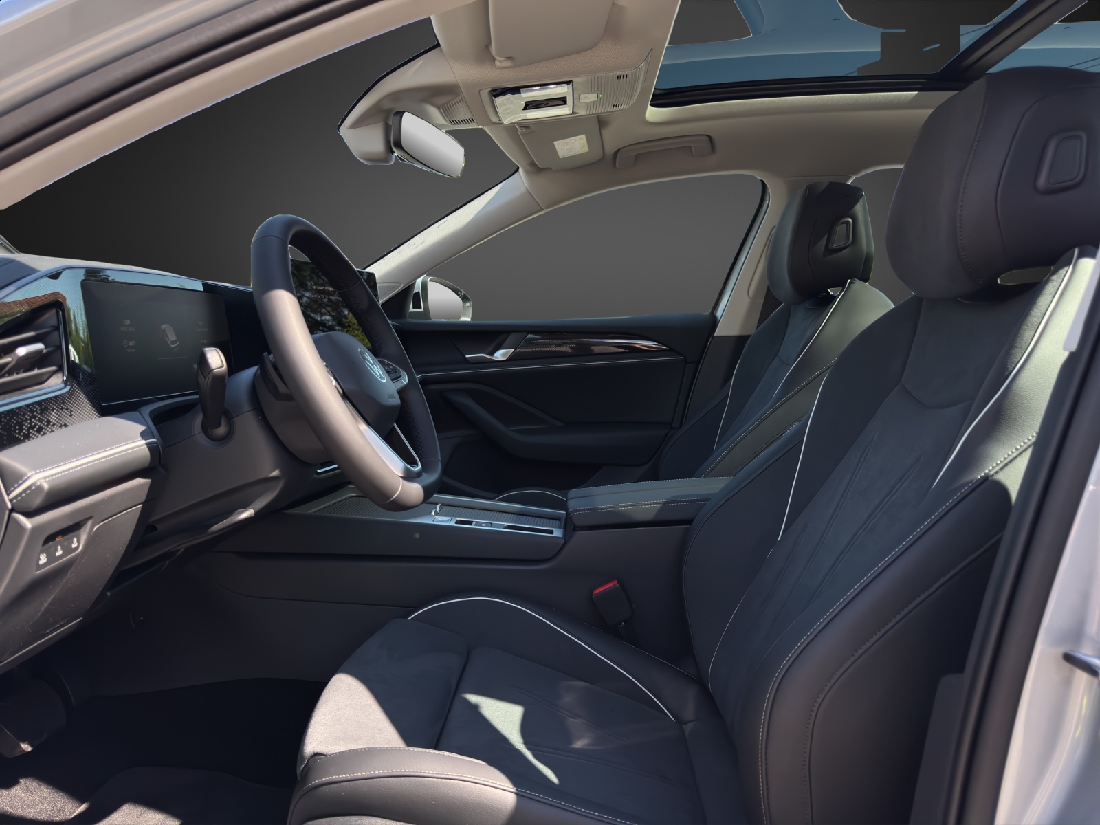 VW Passat Variant 1.5 TSI evo2 Plug-In- Hybrid Business DSG-image-7
