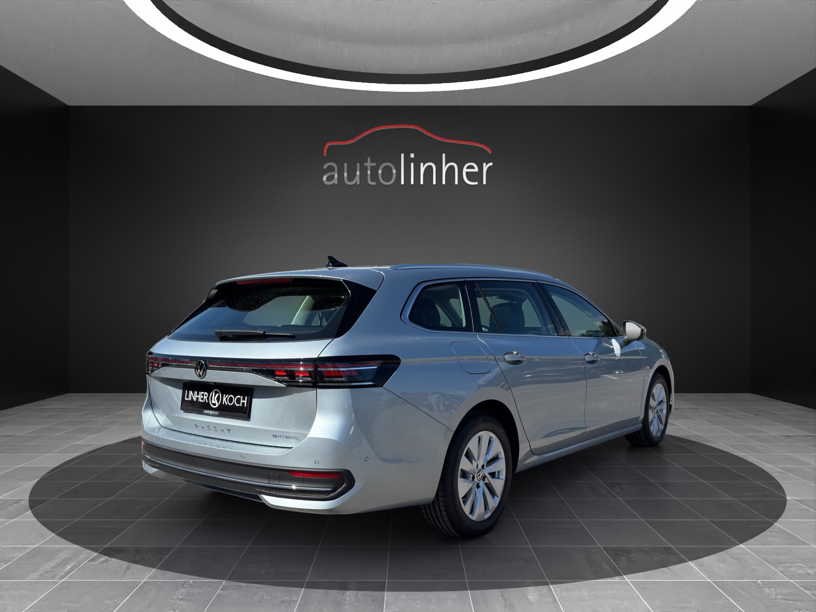 VW Passat Variant 1.5 TSI evo2 Plug-In- Hybrid Business DSG-image-4