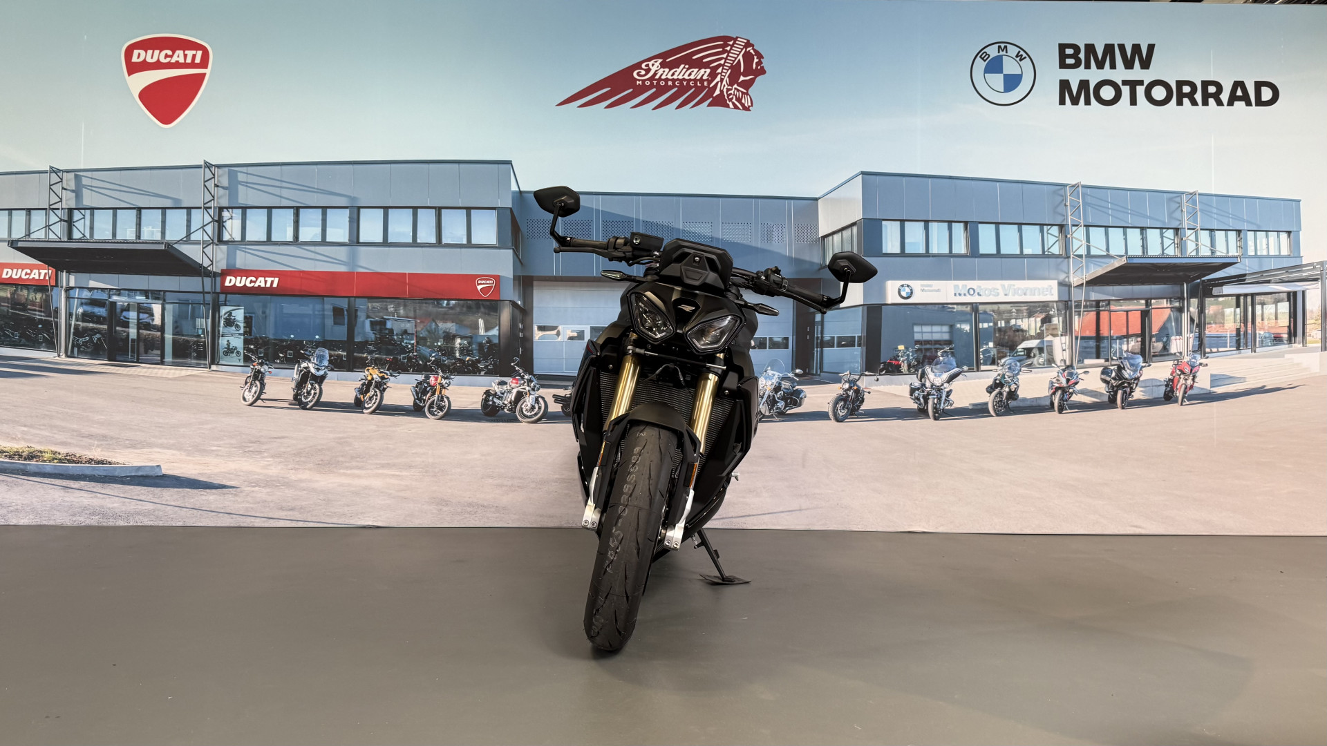 BMW S 1000 R Leasing à partir de 2.9% / Jantes forgées-showroom-element-1