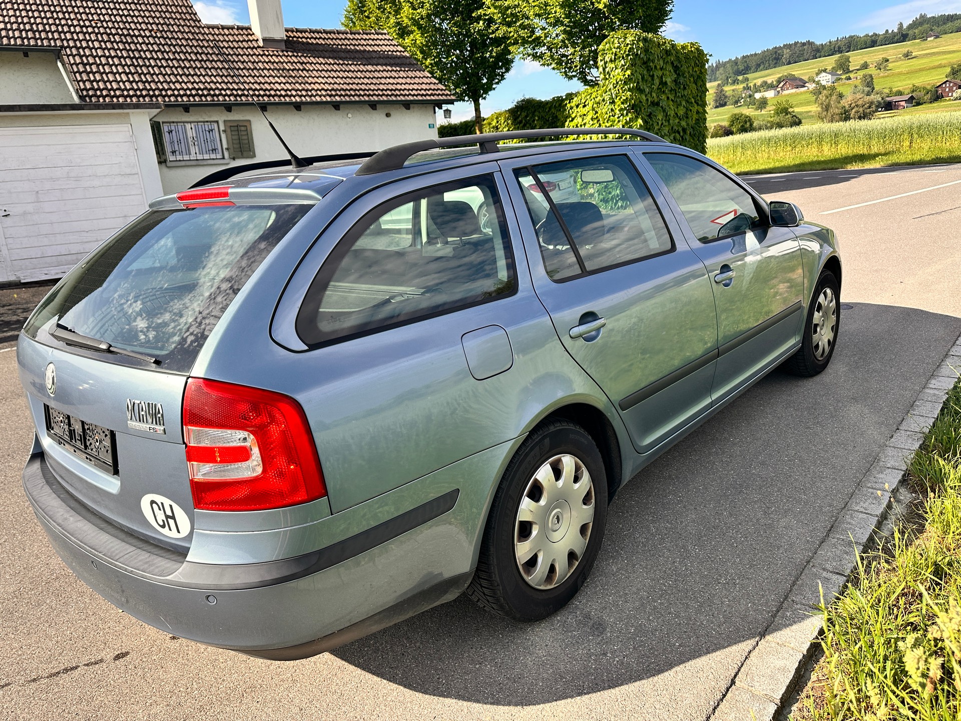 SKODA Octavia 2.0 FSI Elegance Tiptronic-showroom-element-1