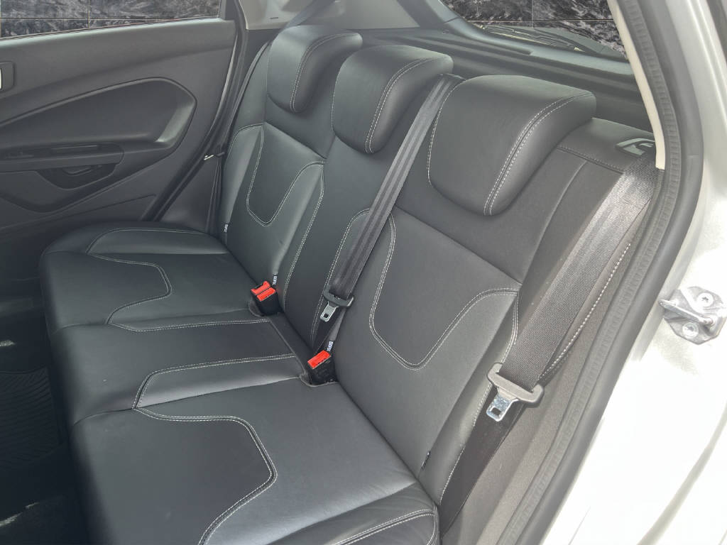 FORD Fiesta 1.0 EcoB 125 Titanium-image-8