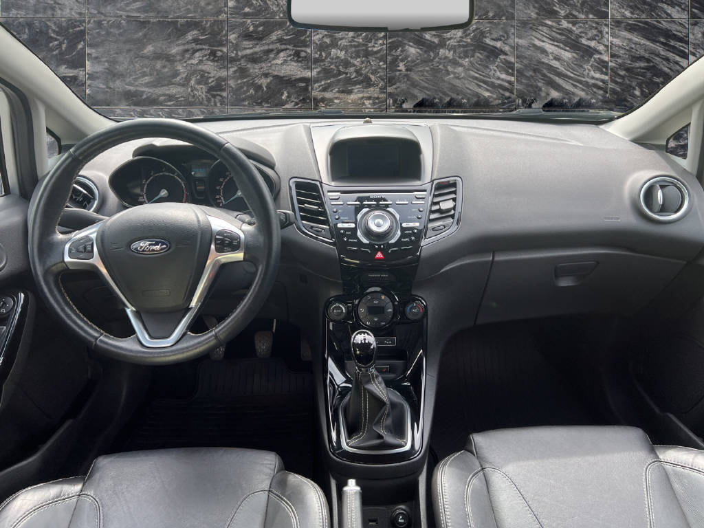 FORD Fiesta 1.0 EcoB 125 Titanium-image-7