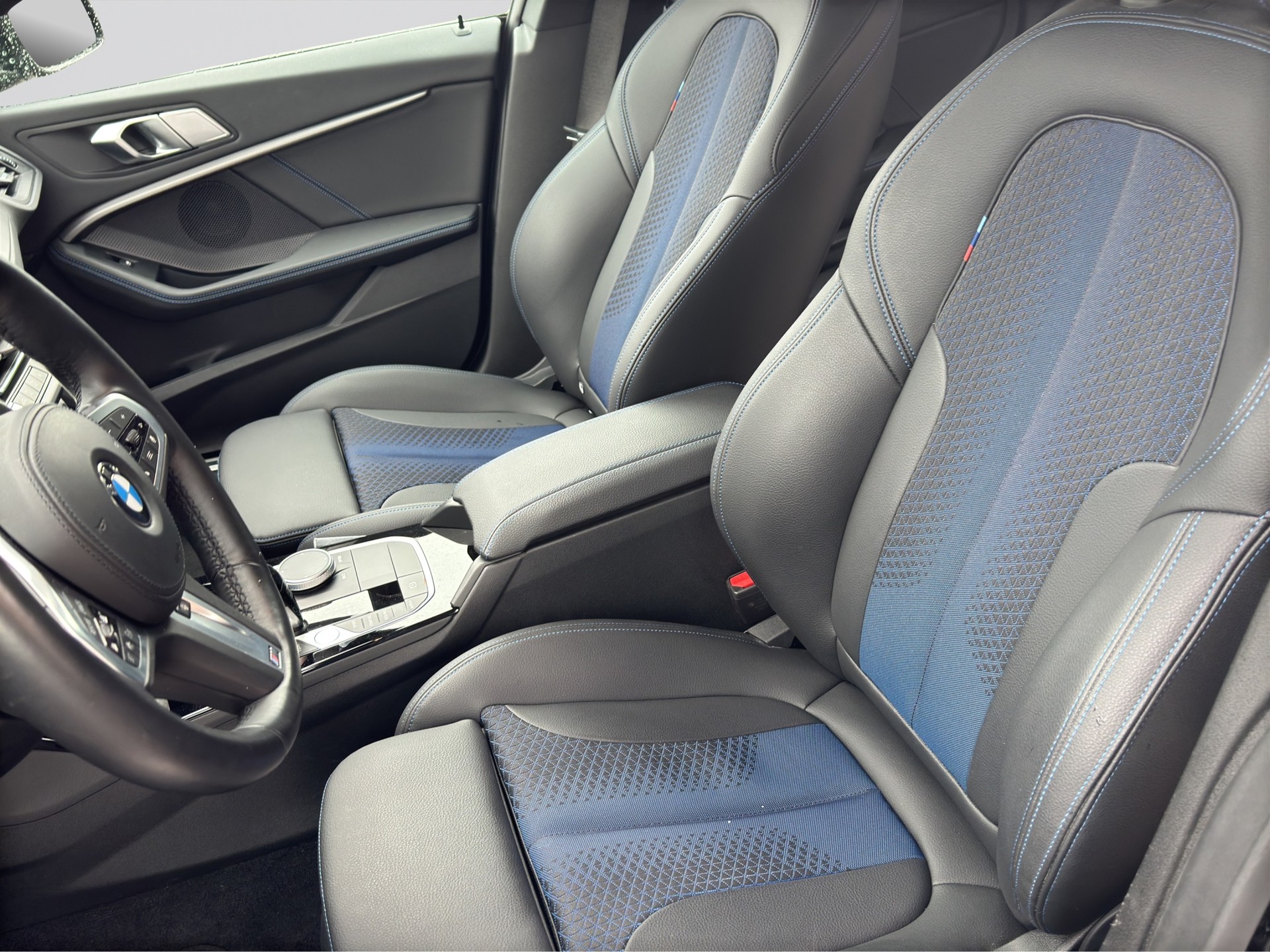 BMW 218i Gran Coupé M Sport Steptronic-image-5
