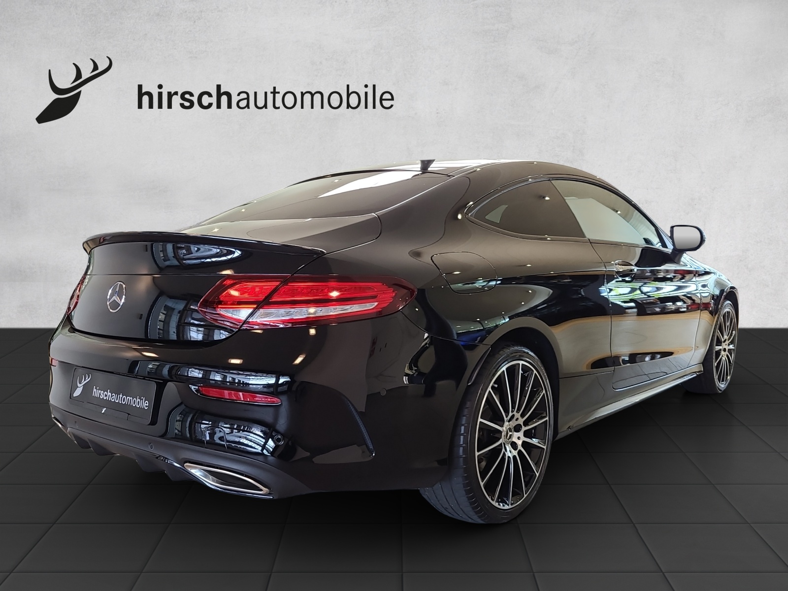 MERCEDES-BENZ C 200 Coupé 4Matic AMG Line 9G-Tronic-image-3