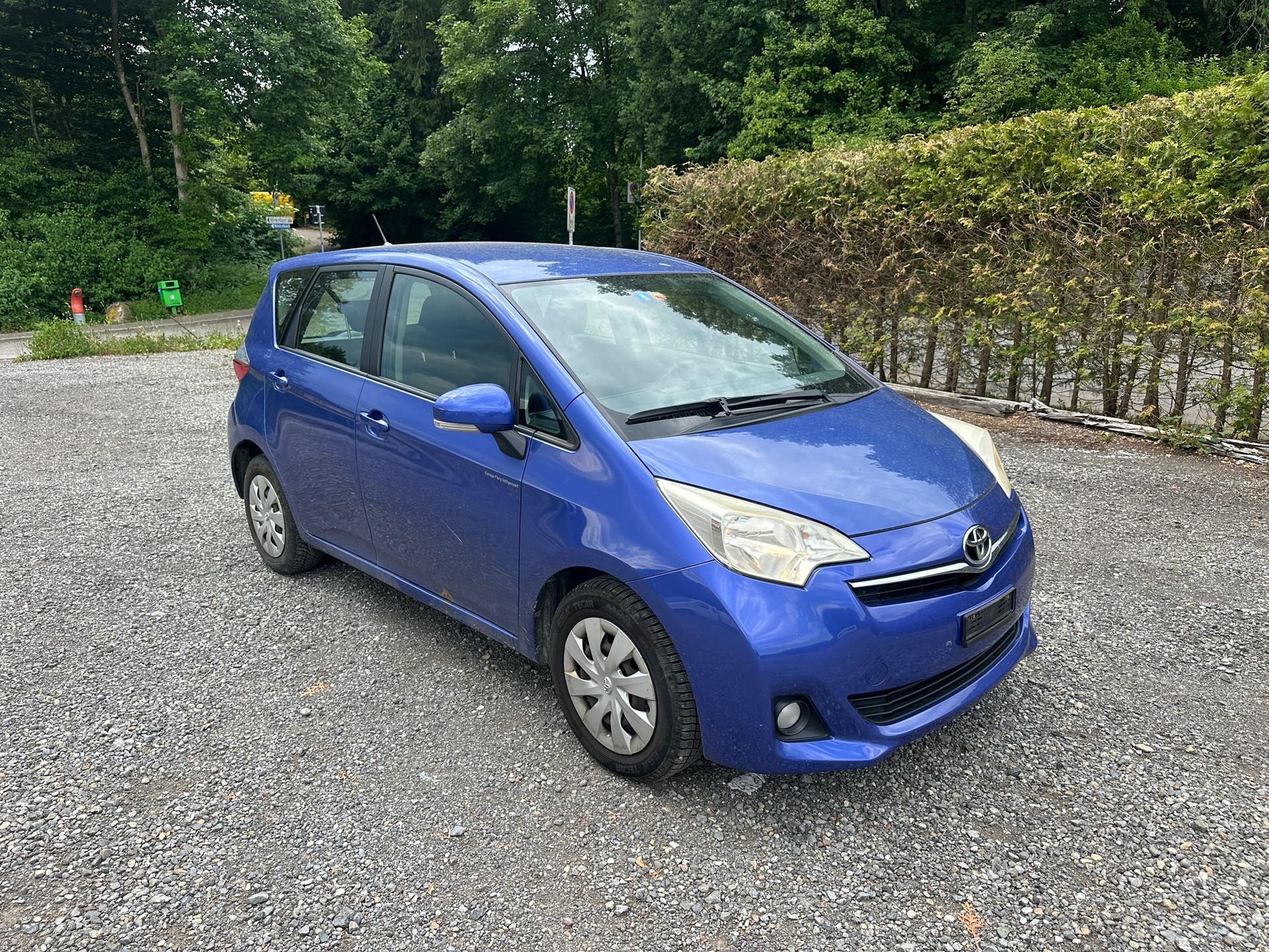 TOYOTA Verso-S 1.4 D-4D Linea Luna-image-2