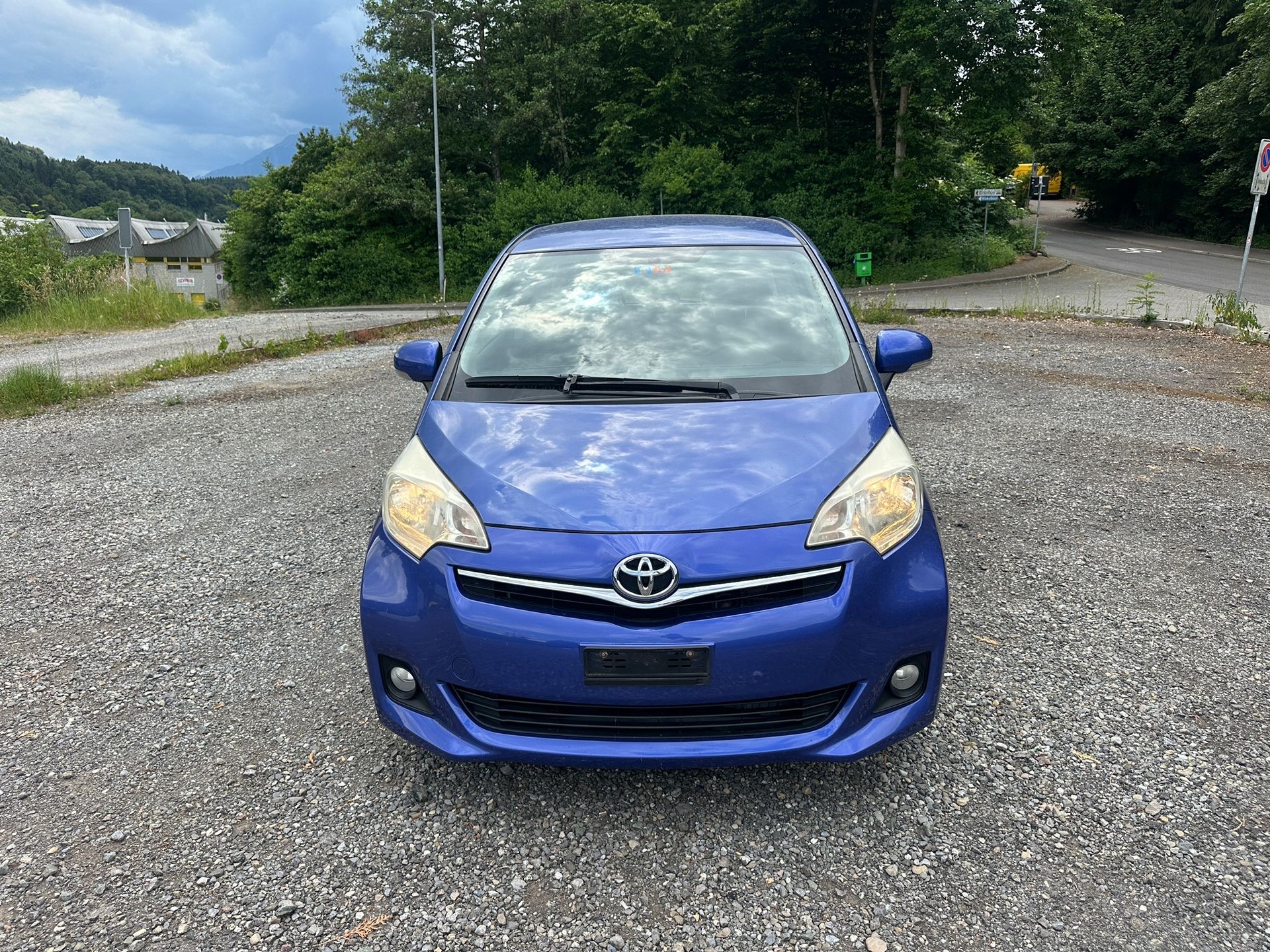 TOYOTA Verso-S 1.4 D-4D Linea Luna