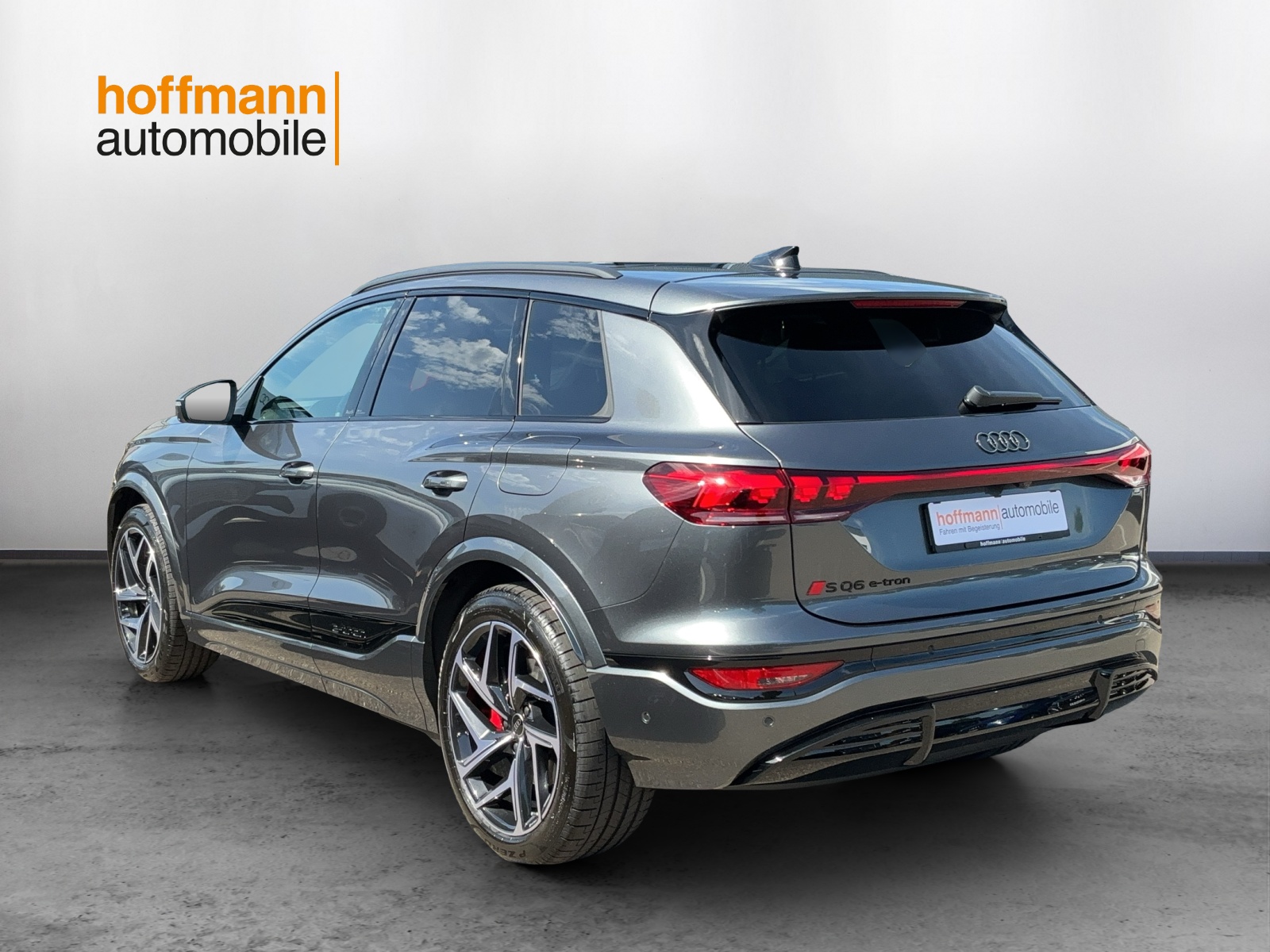 AUDI SQ6 e-tron quattro-image-5