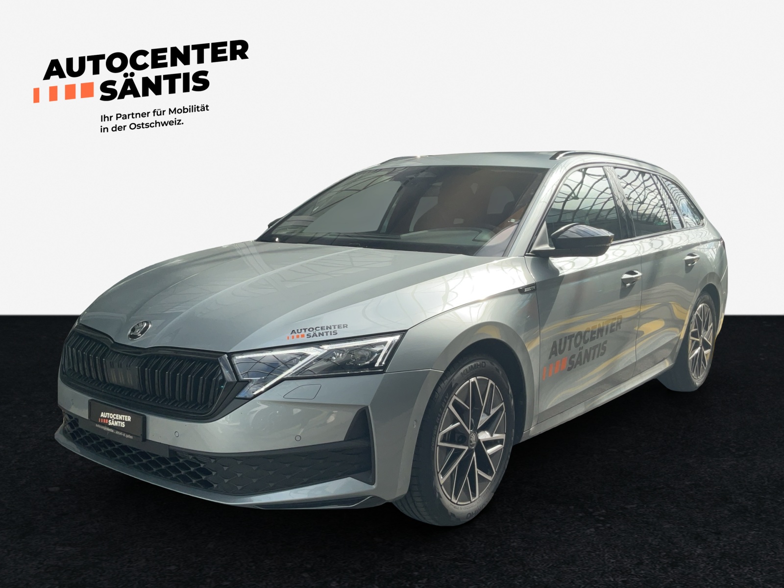 SKODA Octavia Combi 2.0 TSI DSG Dynamic 4x4-image-0