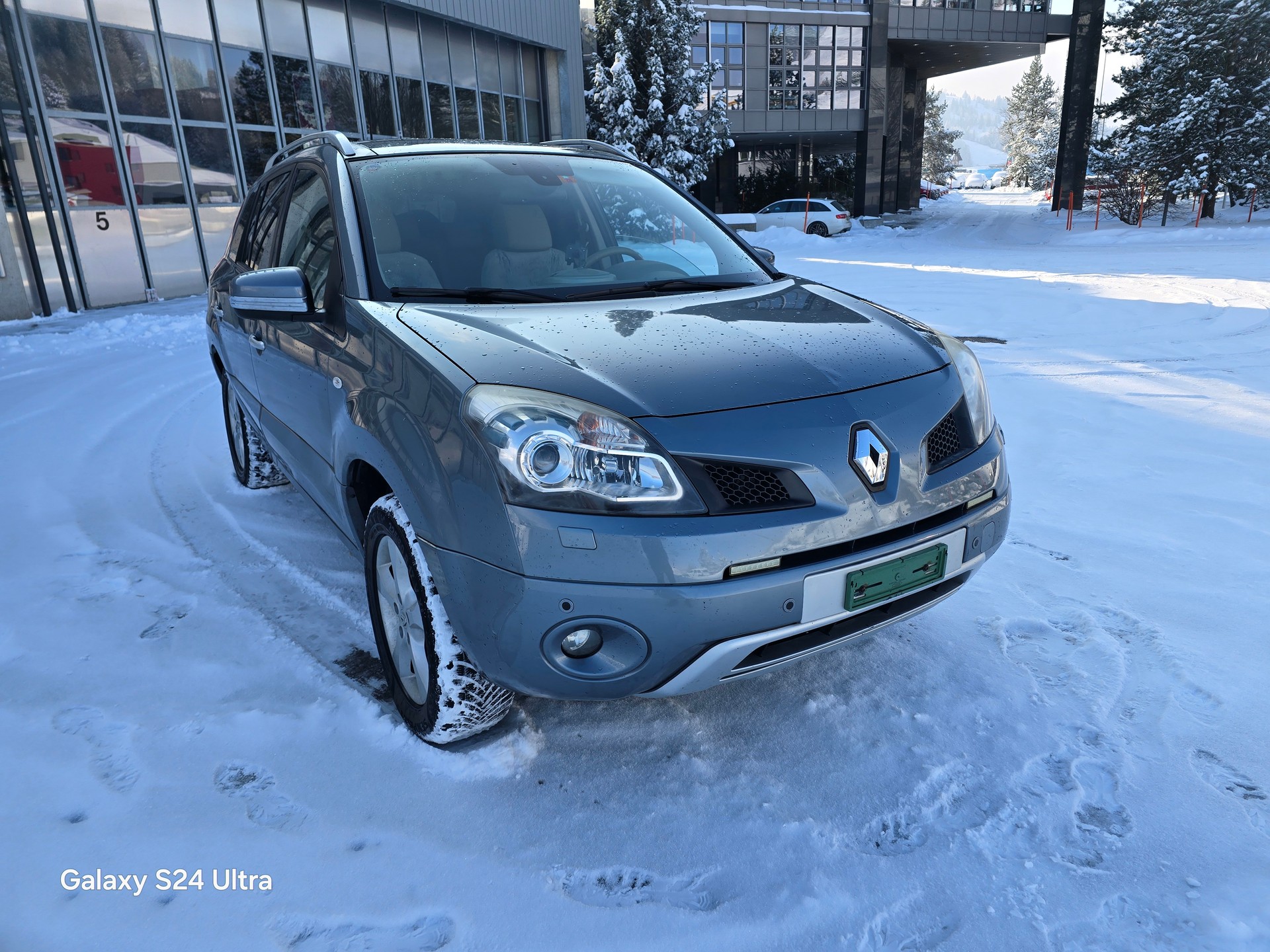 RENAULT Koleos 2.5 Dynamique 4x4-image-1