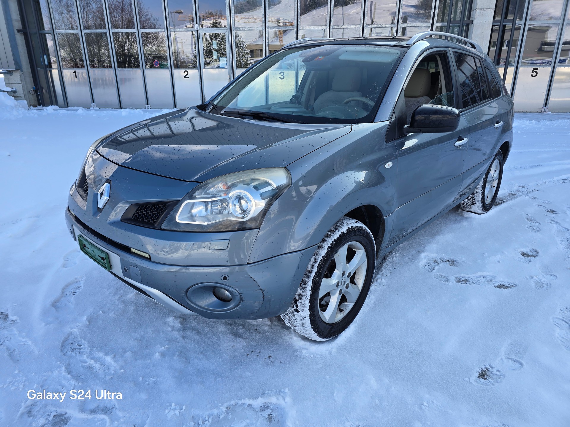 RENAULT Koleos 2.5 Dynamique 4x4-image-2