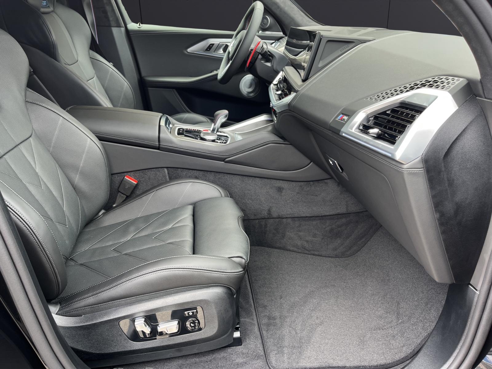 BMW XM 50e Plug-in Hybrid-image-18