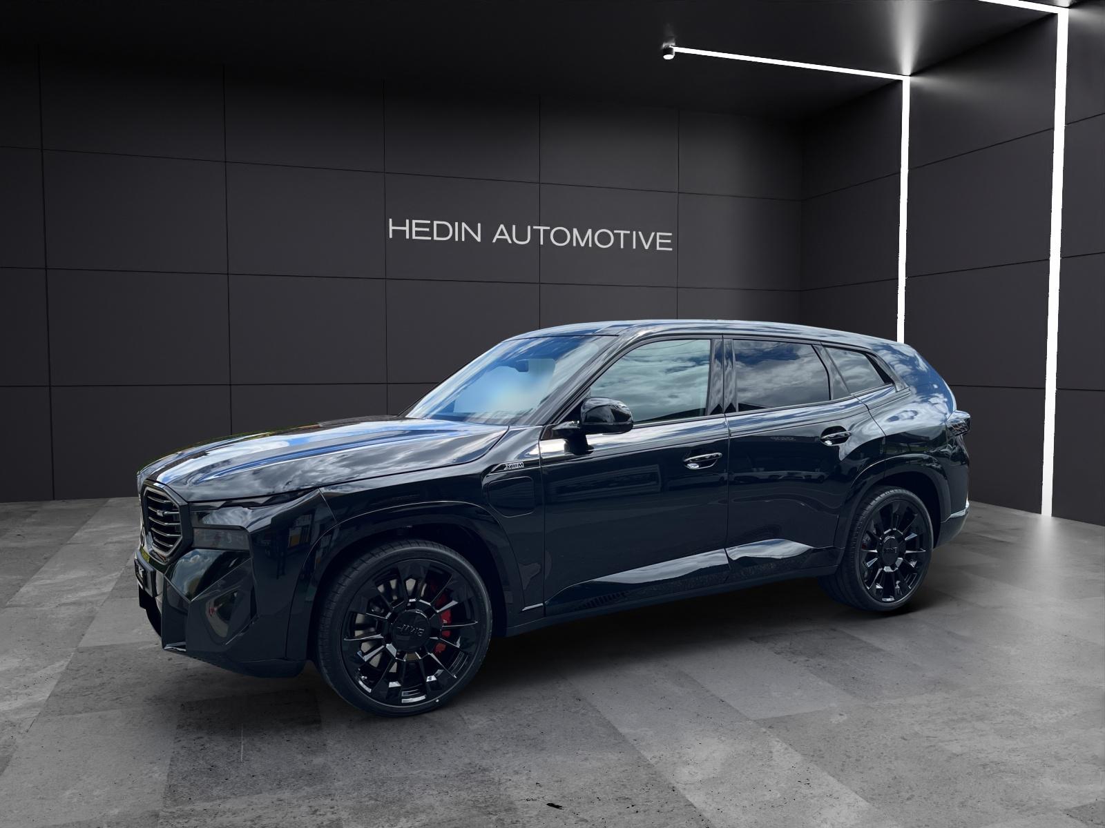 BMW XM 50e Plug-in Hybrid-image-0