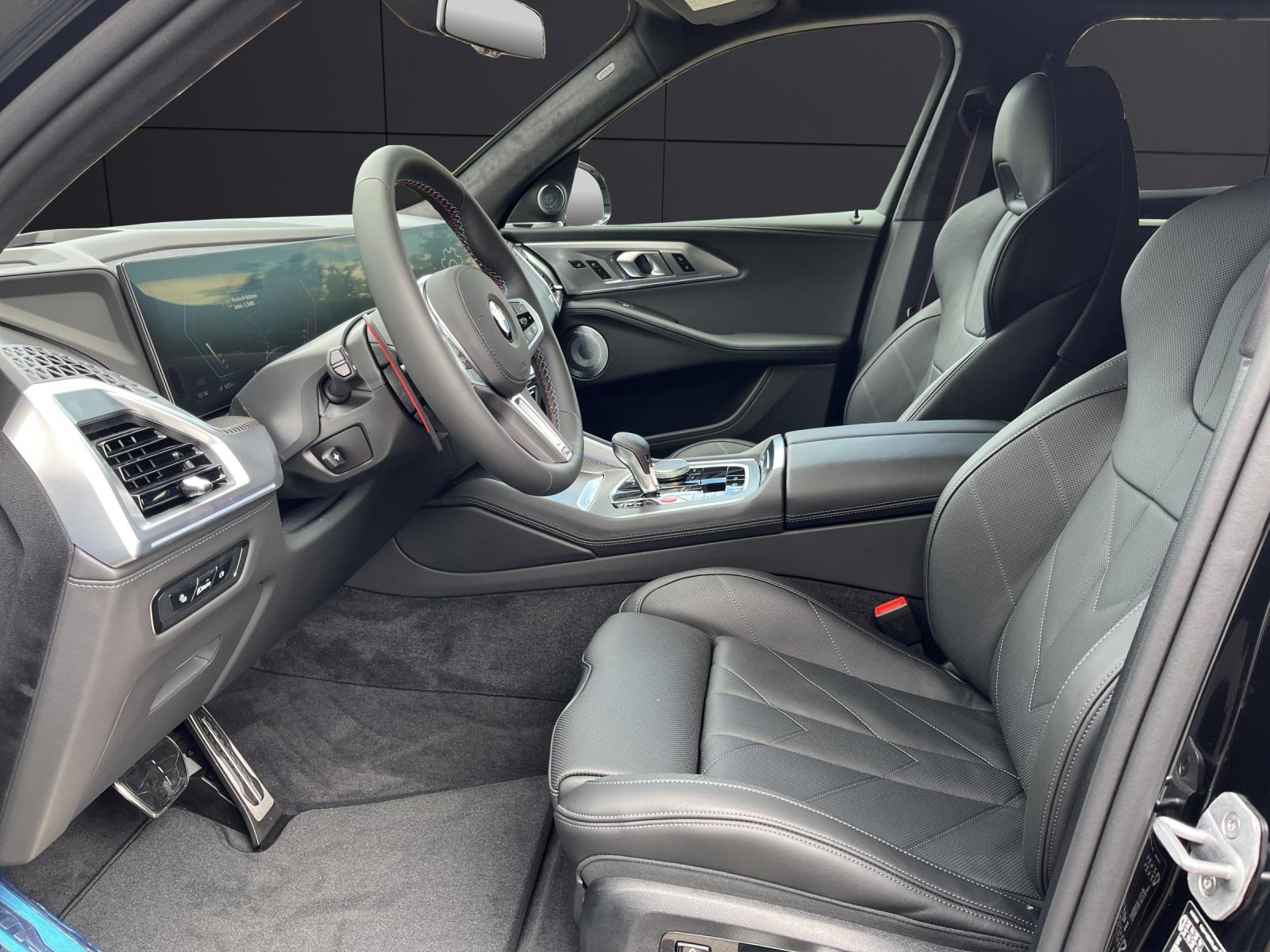 BMW XM 50e Plug-in Hybrid-image-1