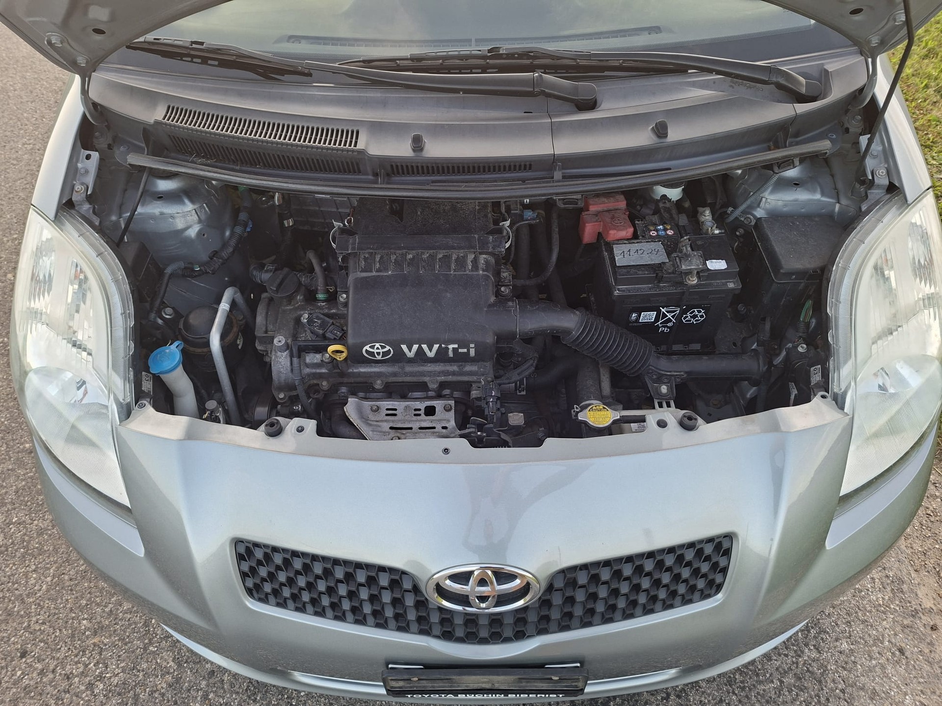 TOYOTA Yaris 1.3 Linea Sol-image-14