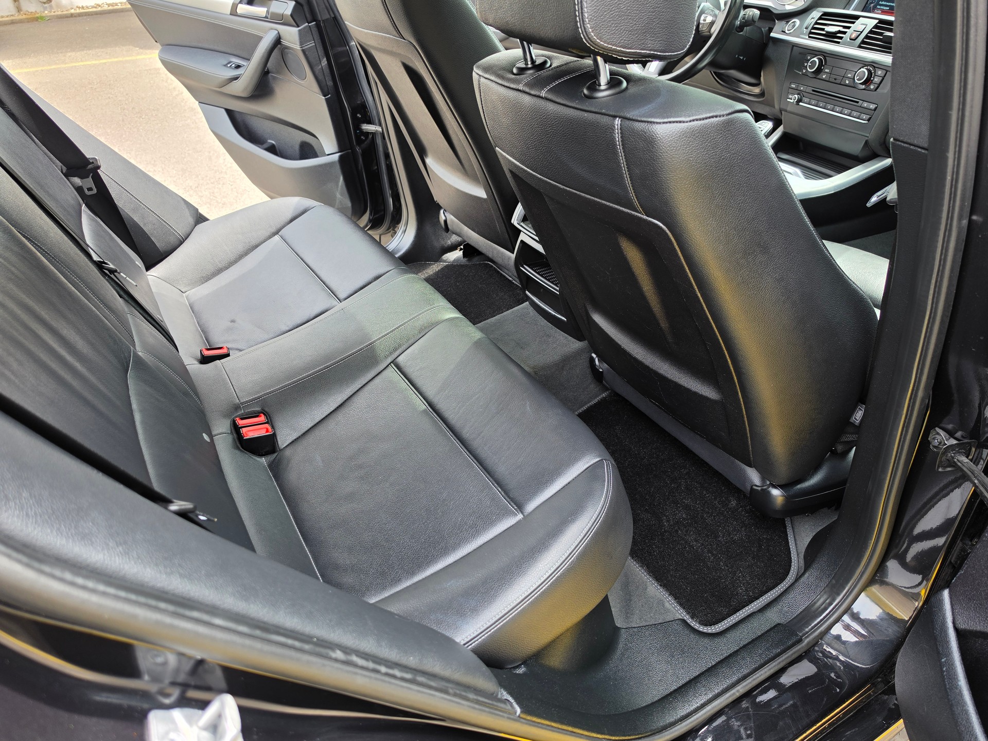 BMW X4 M 40i Steptronic-image-16