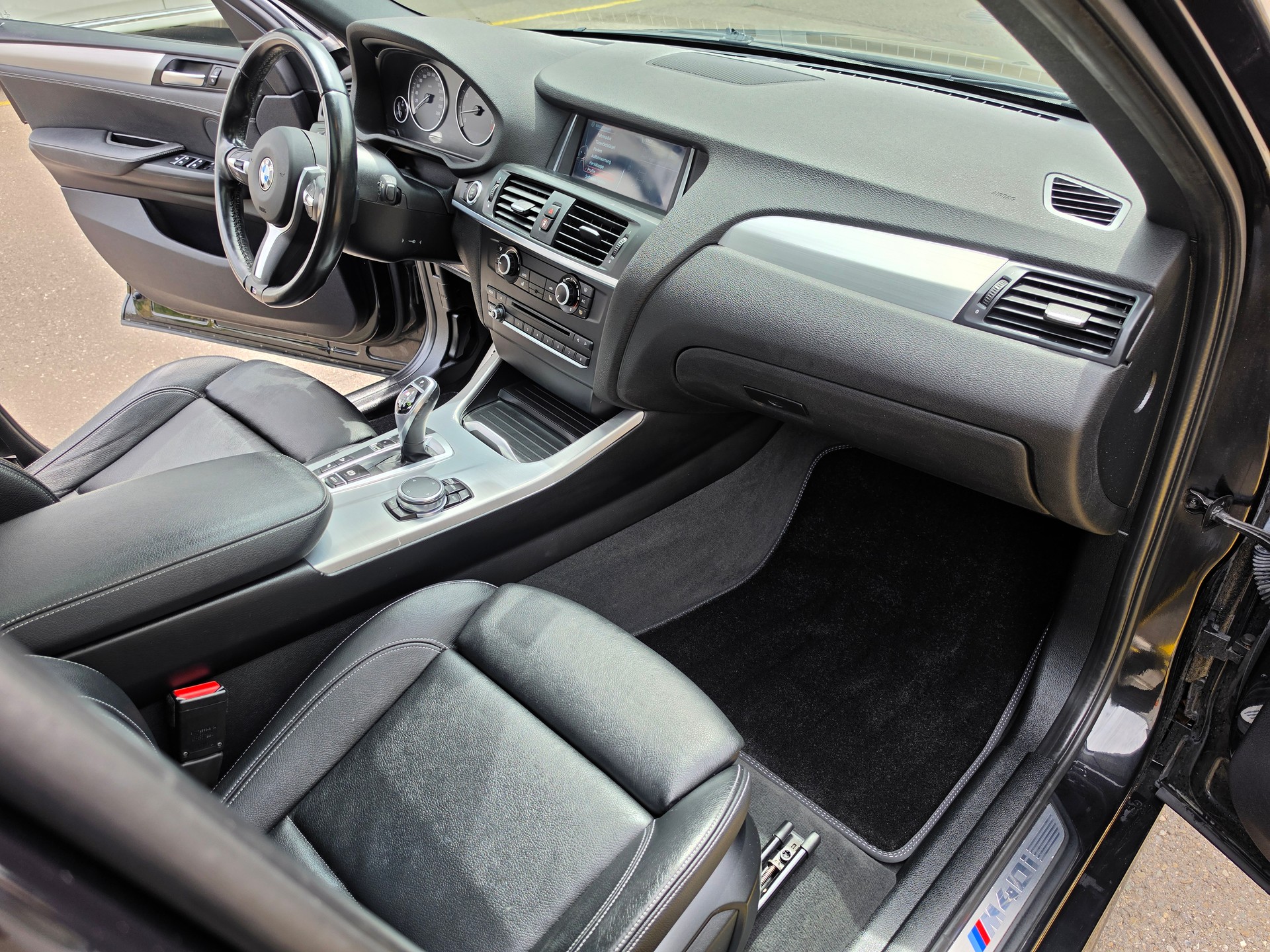 BMW X4 M 40i Steptronic-image-19