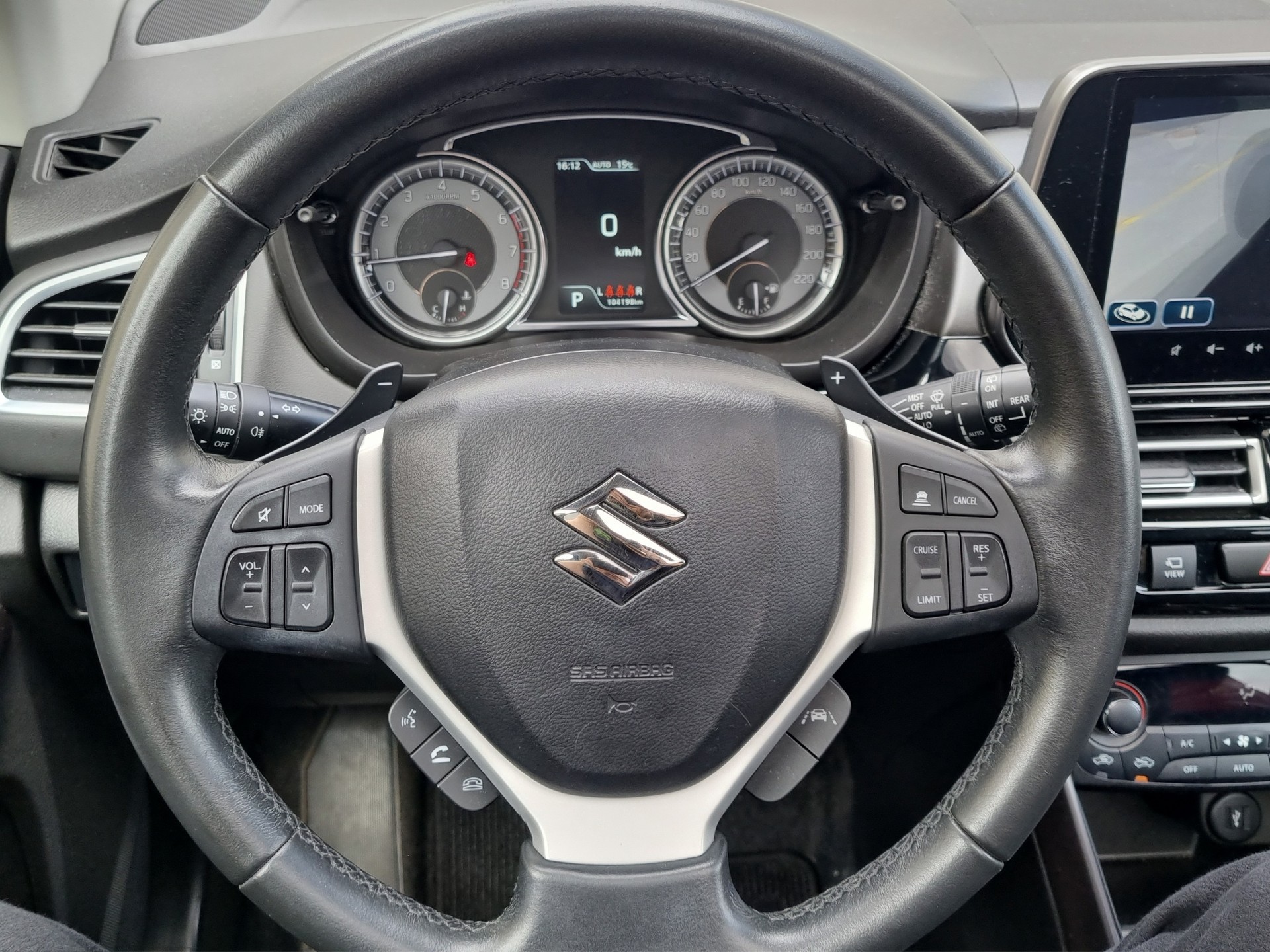SUZUKI S-Cross 1.4 T Compact Top Hybrid 4x4-image-12