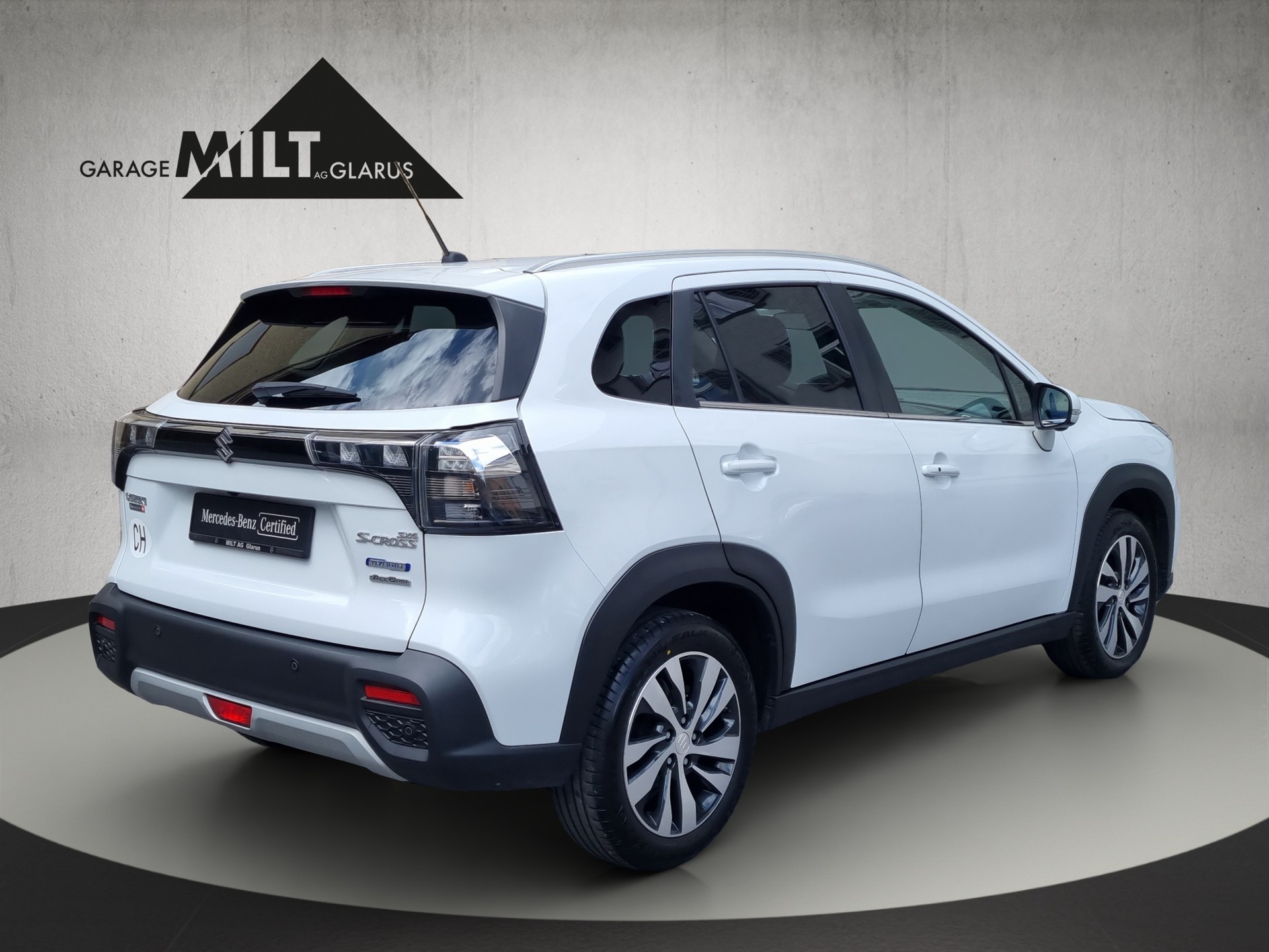 SUZUKI S-Cross 1.4 T Compact Top Hybrid 4x4-image-6