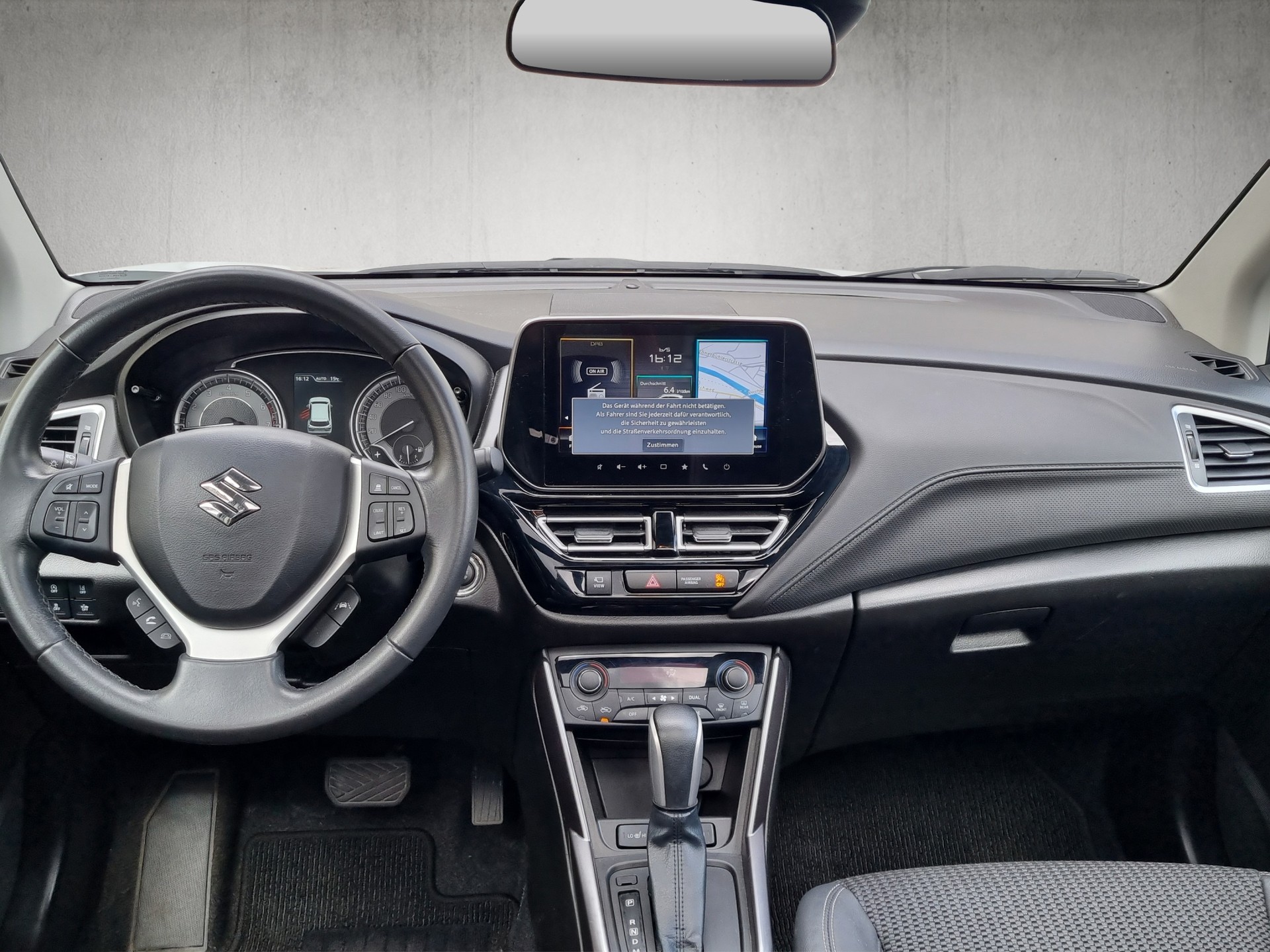 SUZUKI S-Cross 1.4 T Compact Top Hybrid 4x4-image-11