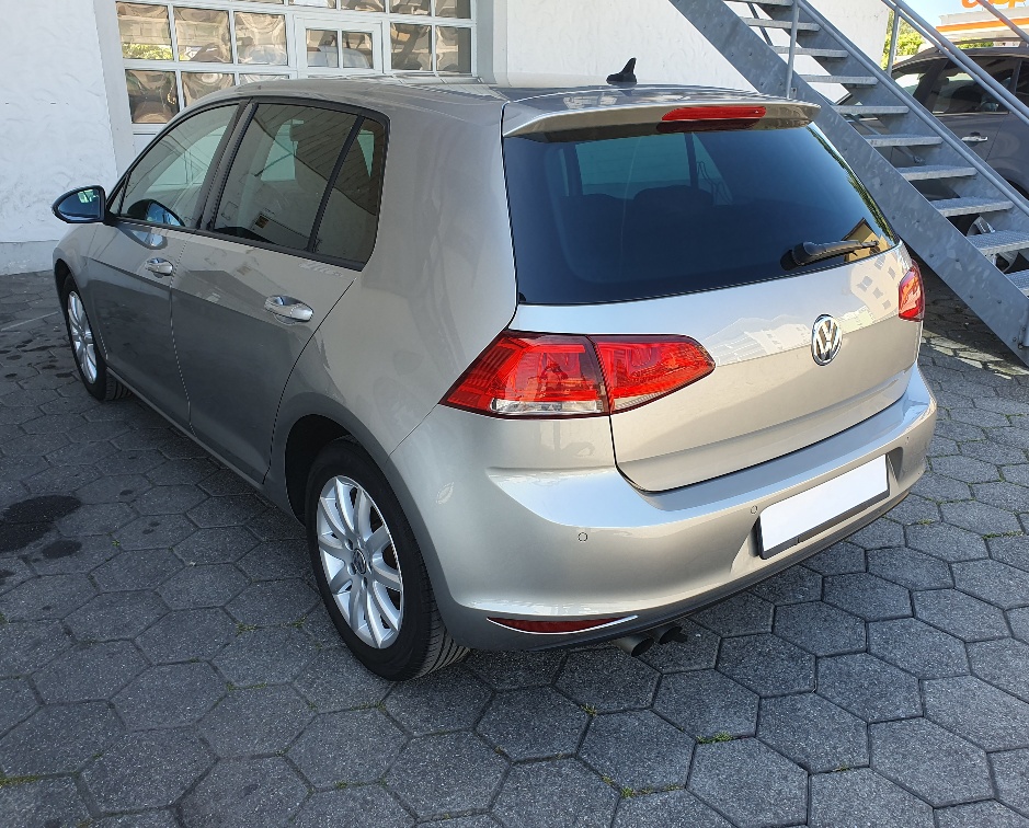 VW Golf 1.4 TSI Comfortline DSG-image-2