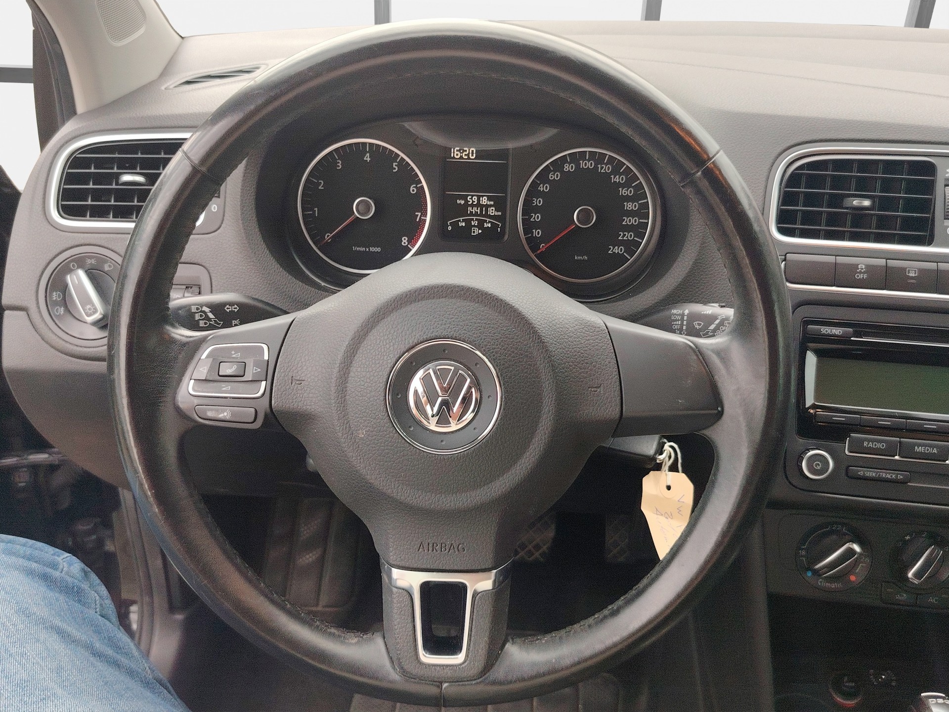 VW Polo 1.2 TSI Trendline DSG-image-11