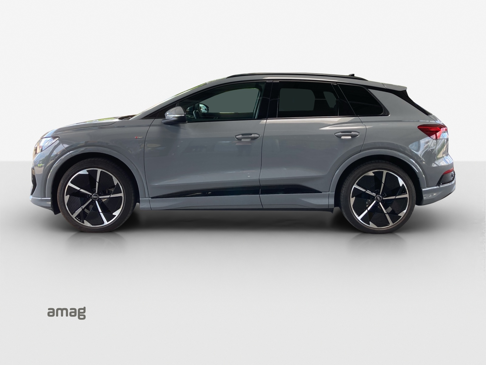 AUDI Q4 e-tron 50 quattro-image-1