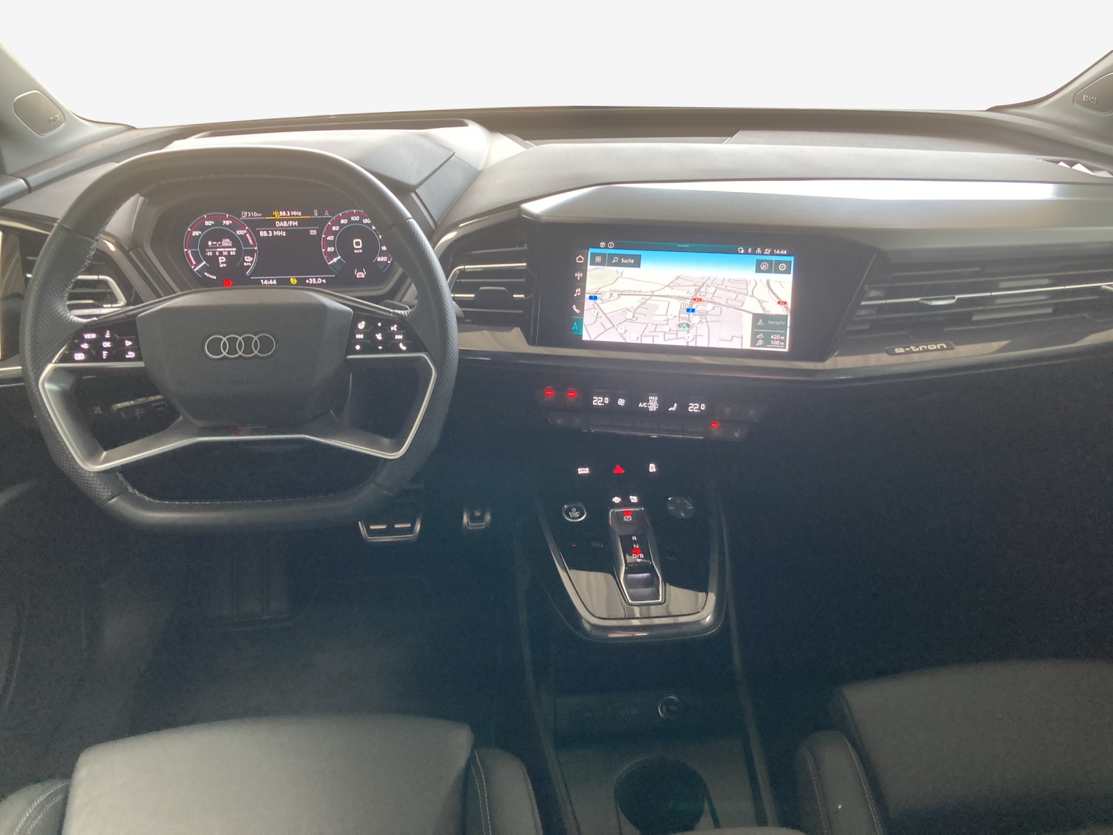 AUDI Q4 e-tron 50 quattro-image-9