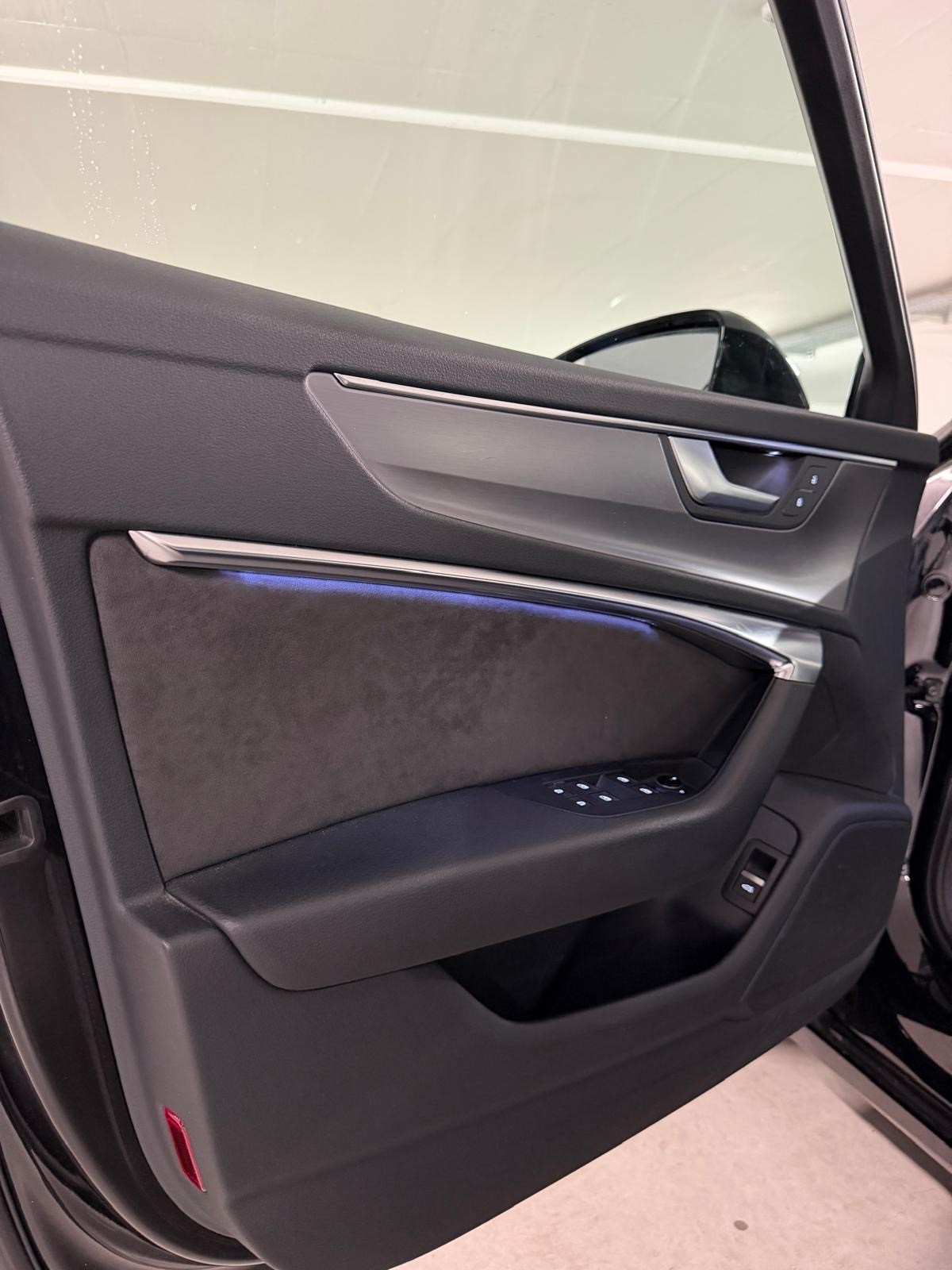 AUDI A6 Avant 40 TDI Design quattro S-tronic-image-11