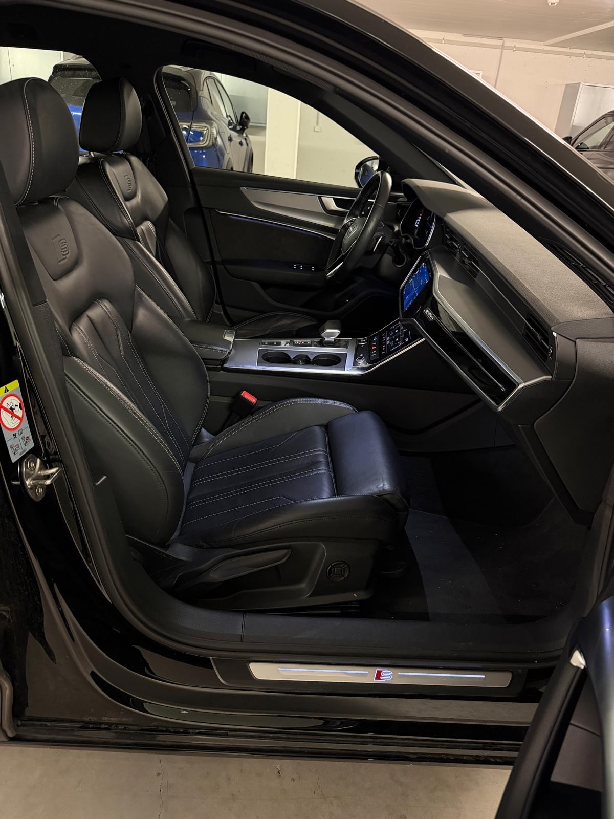 AUDI A6 Avant 40 TDI Design quattro S-tronic-image-24