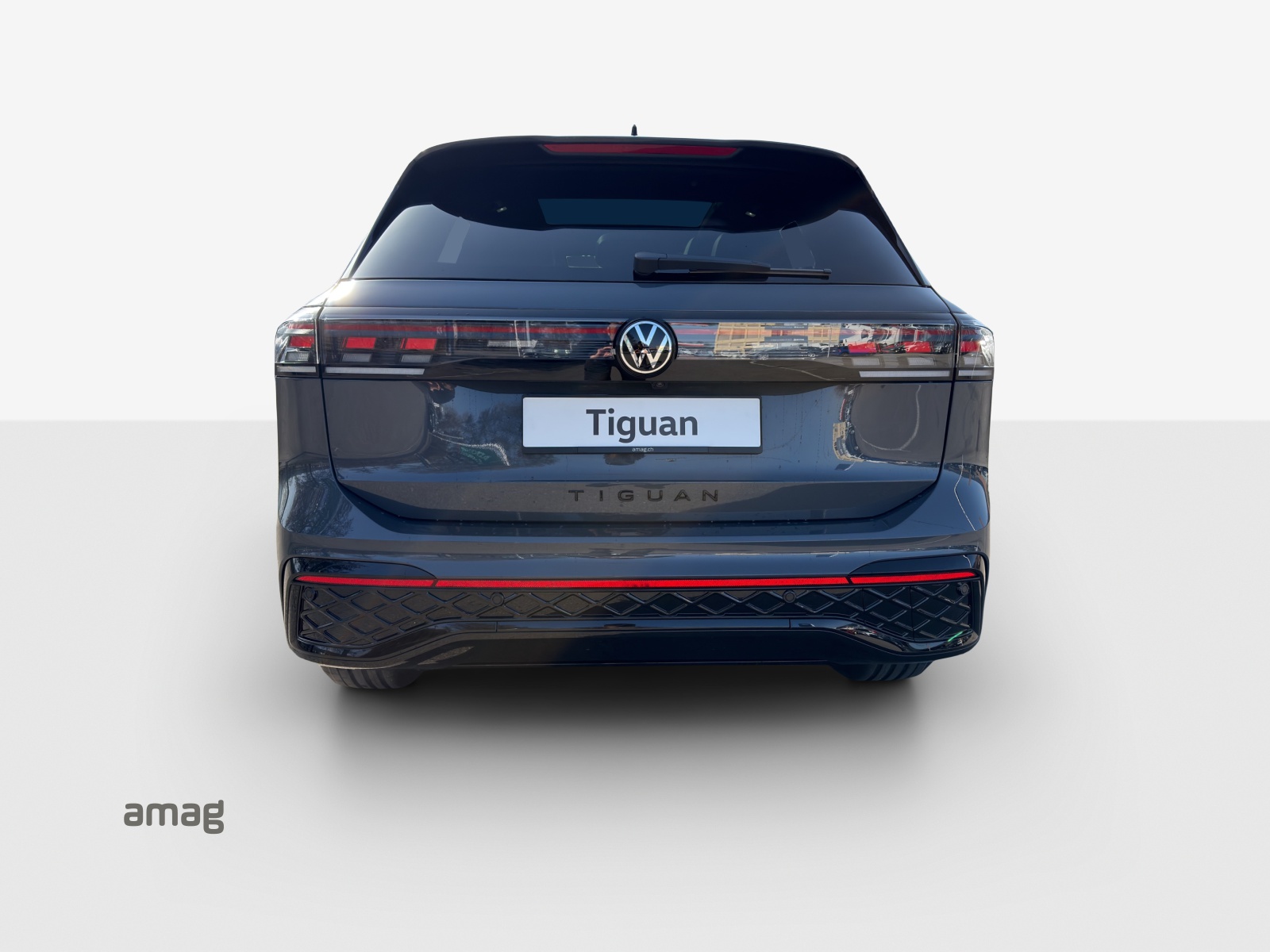 VW Tiguan 2.0 TSI DSG R-Line 4Motion-showroom-element-3