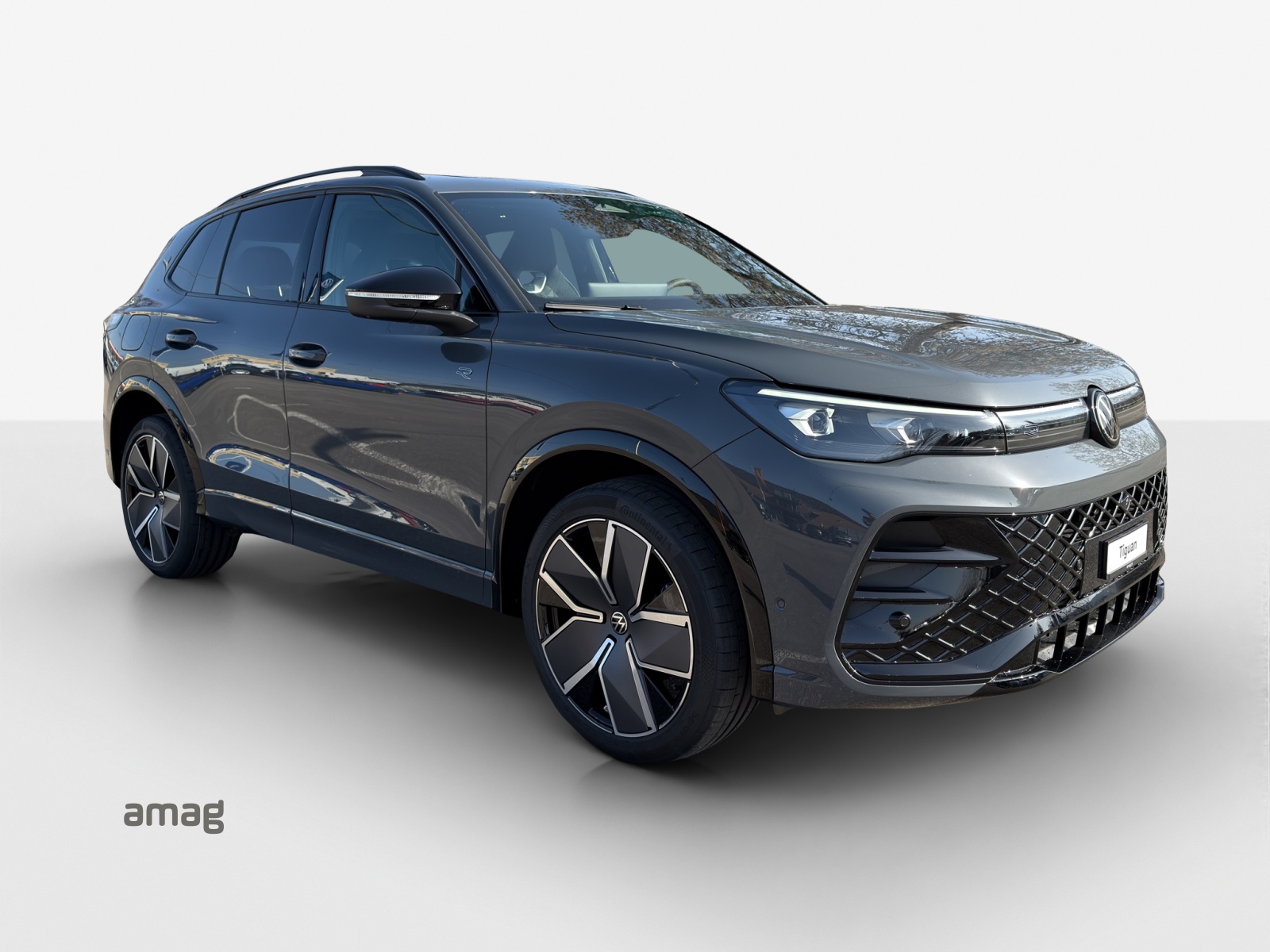 VW Tiguan 2.0 TSI DSG R-Line 4Motion-image-5