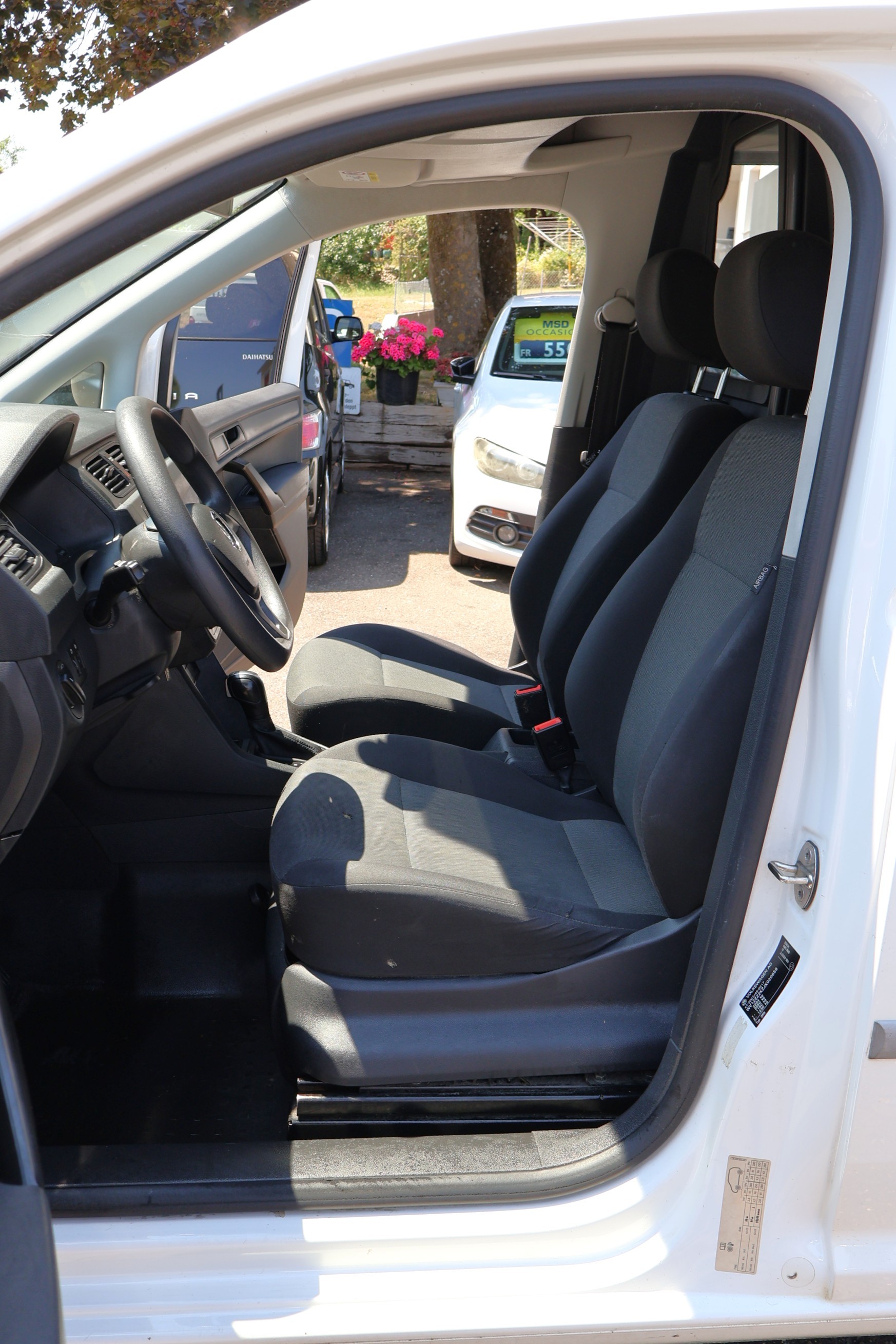 VW Caddy 1.4TGI BlueMotion Technology DSG-image-11